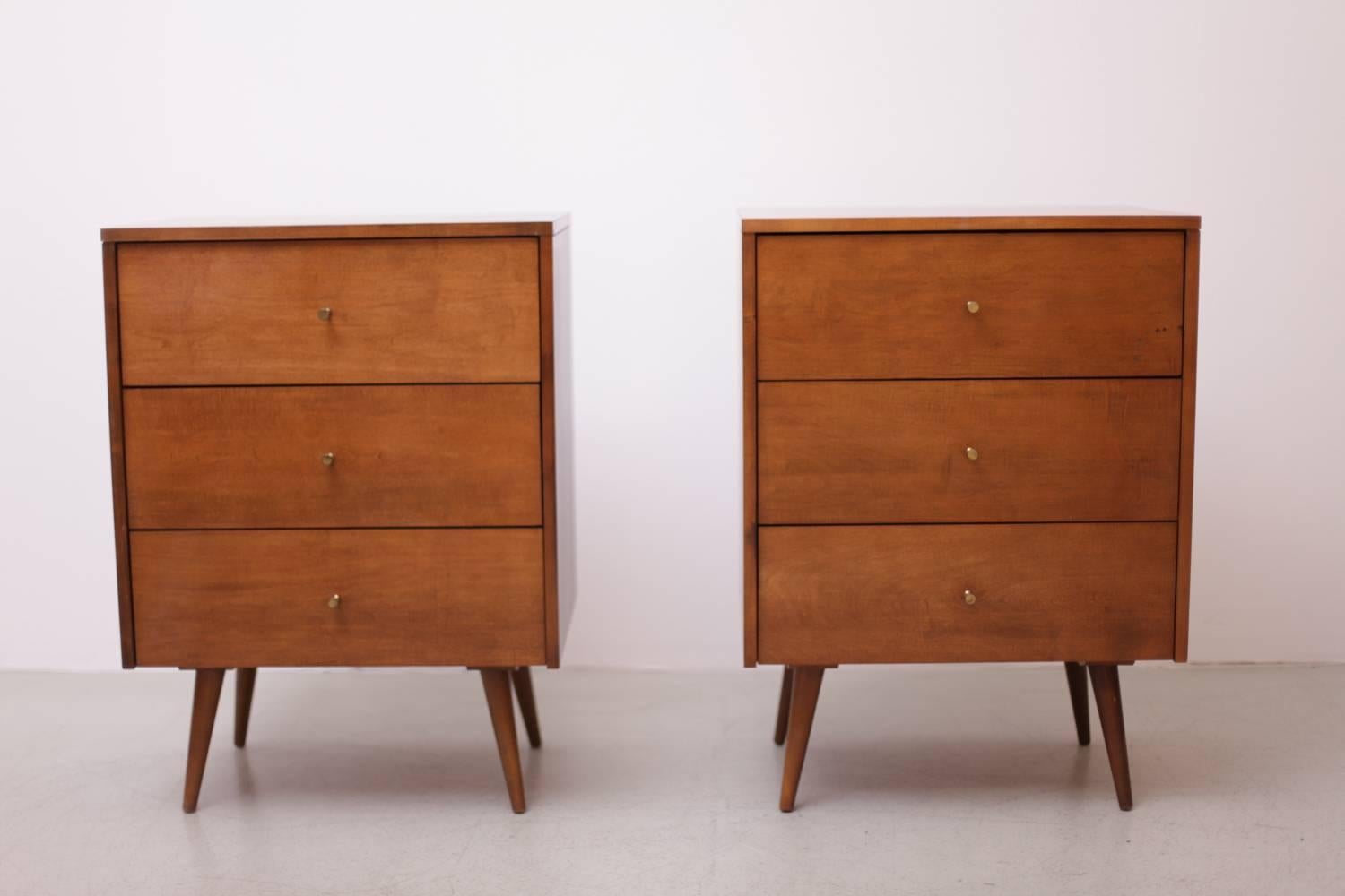 Set of two beautiful chest of drawers by Paul McCobb for Winchendon in dark maple. 
Good vintage condition with some marks of use.