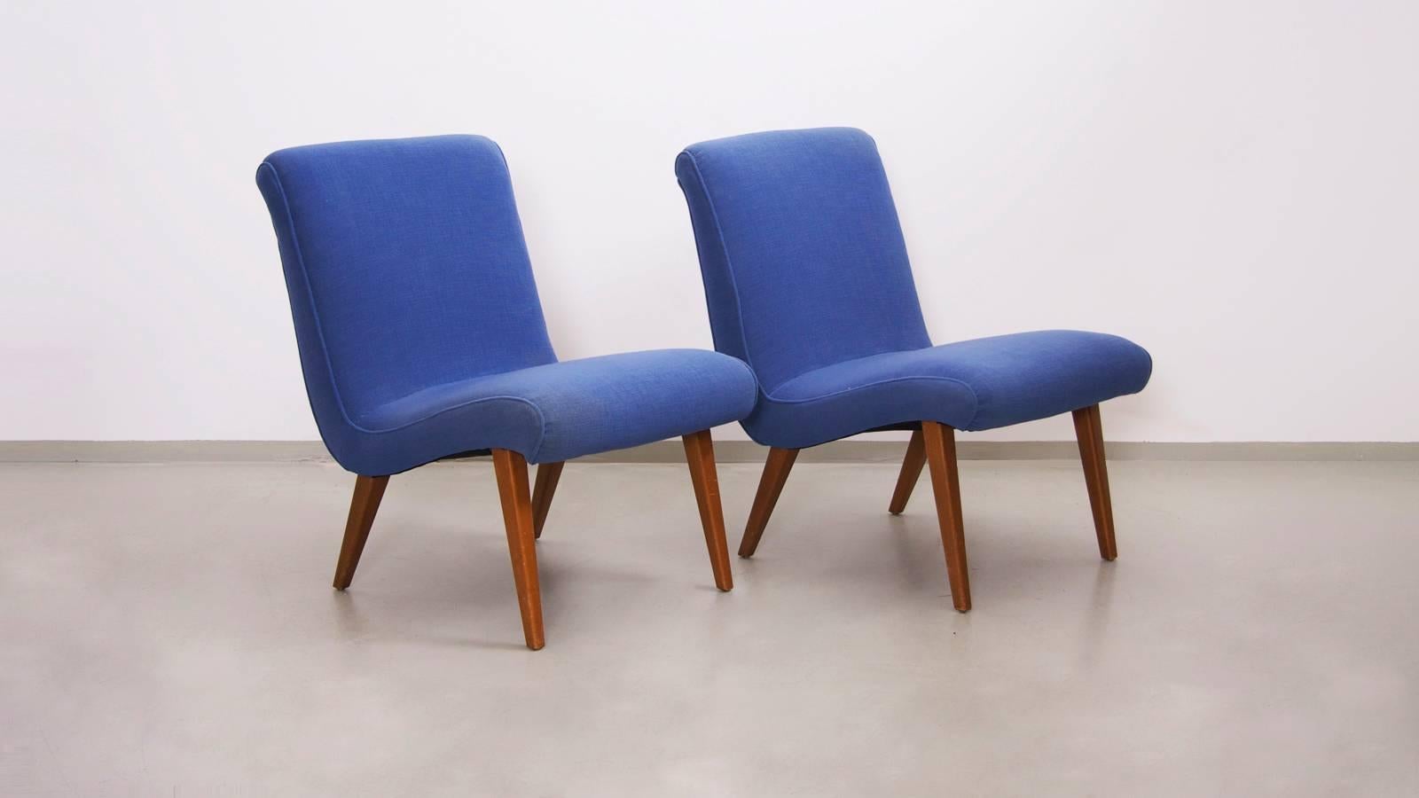 German Pair of Jens Risom 654 U Lounge Chairs in Blue by Knoll International