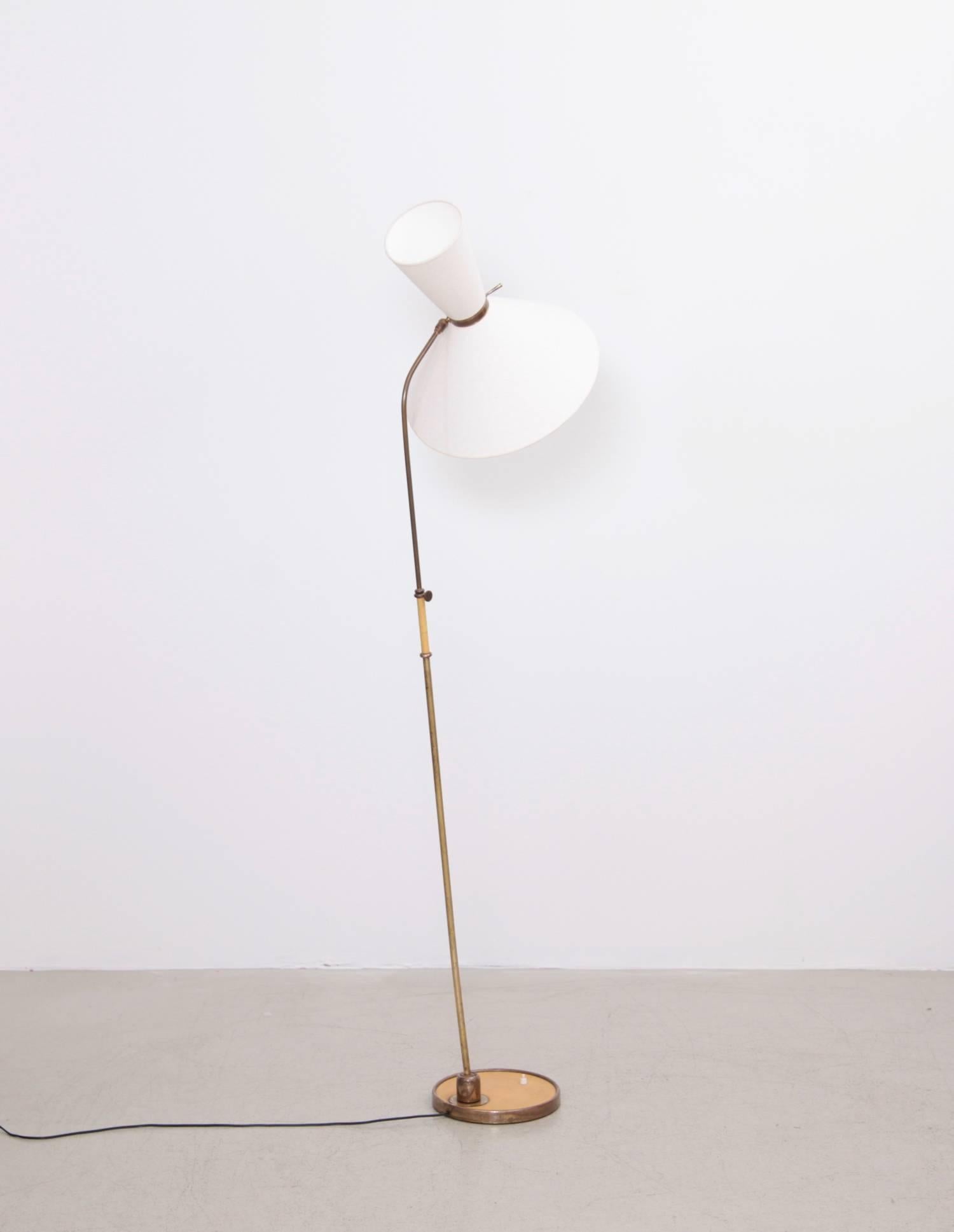 Mid-20th Century Adjustable Diabolo Floor Lamp by Lunel in Brass and Laminate, France, circa 1950