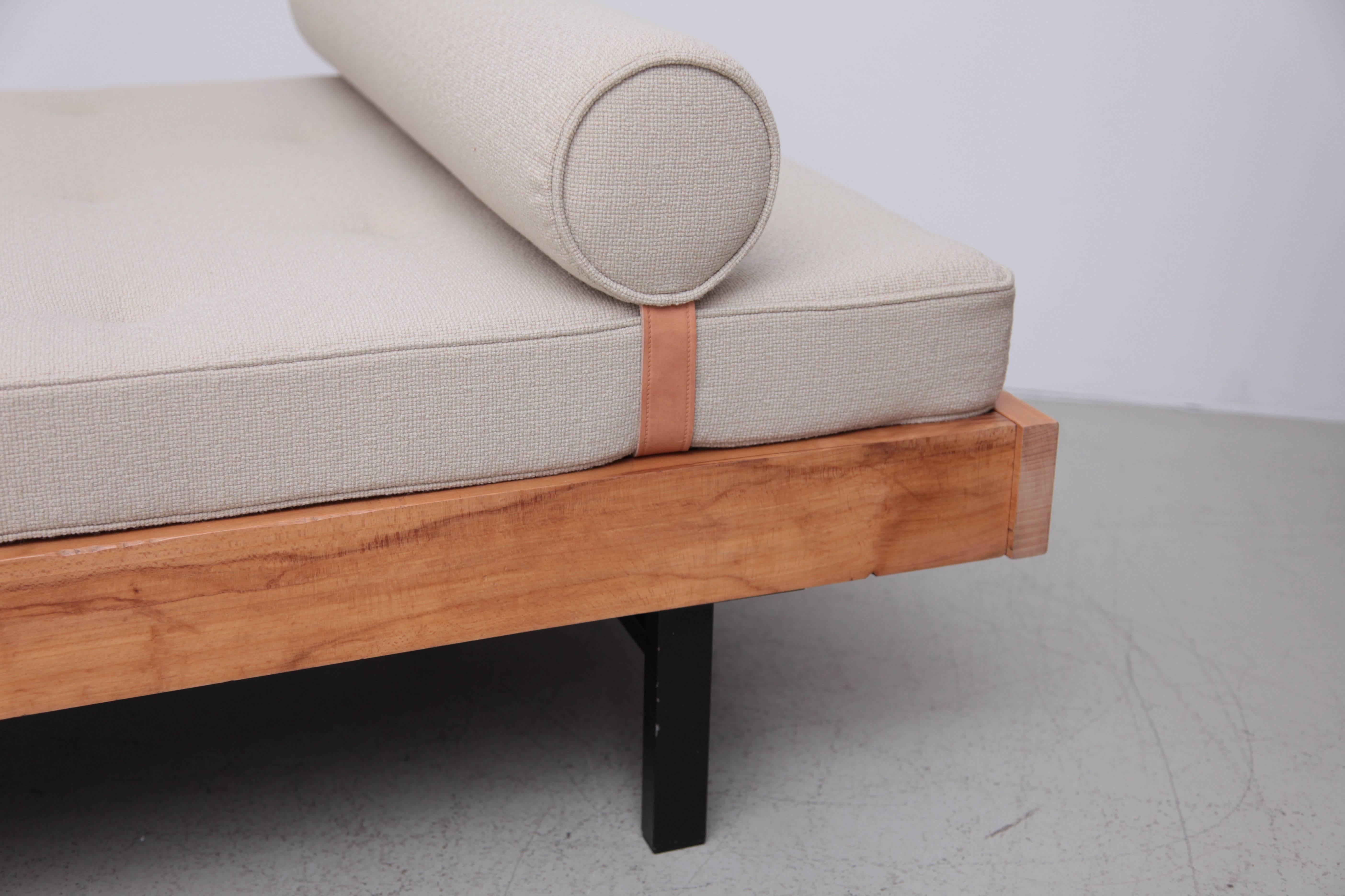 charlotte perriand day bed