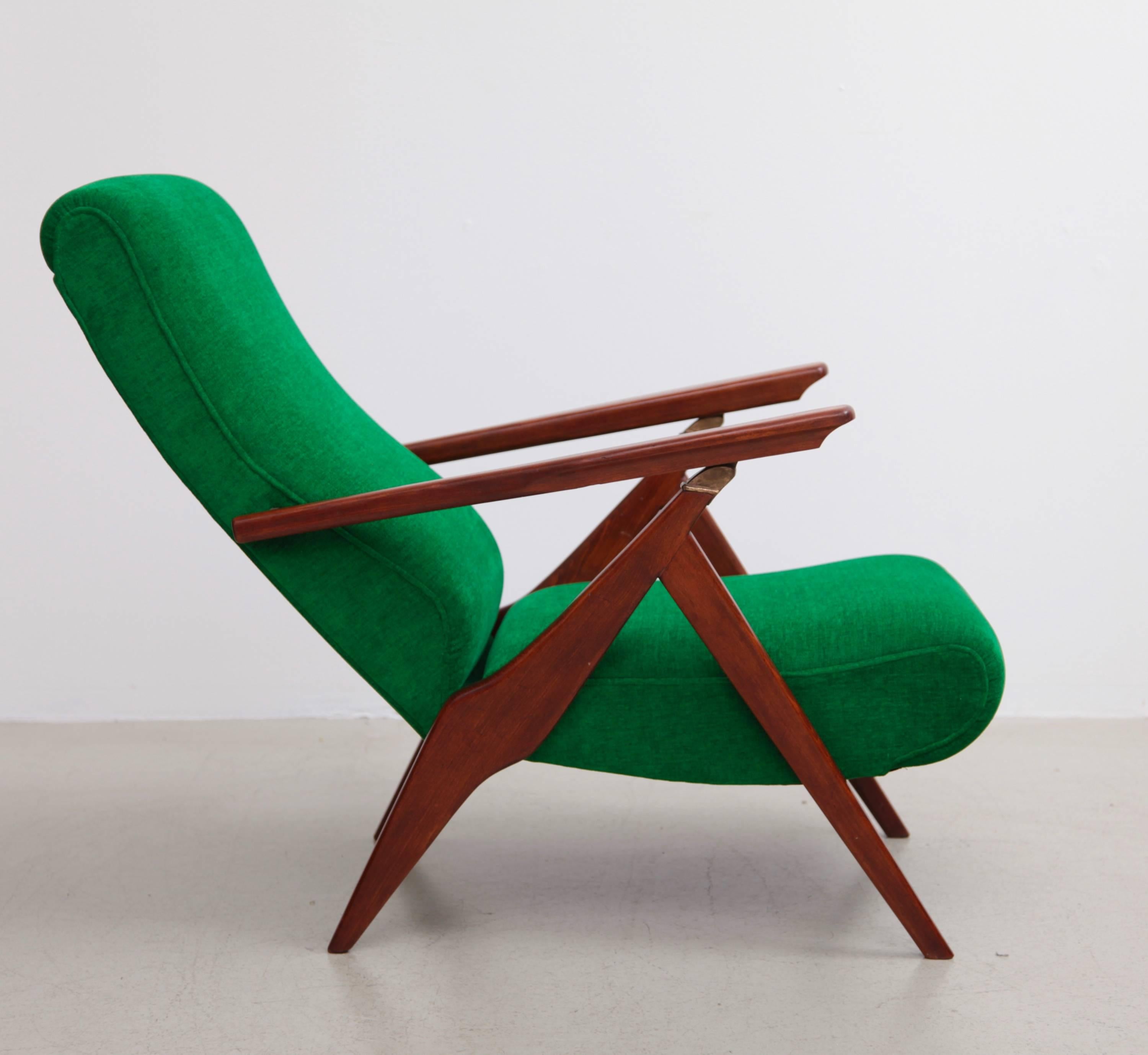 Italian Rare Pair of Antonio Gorgone Reclining Lounge Chairs