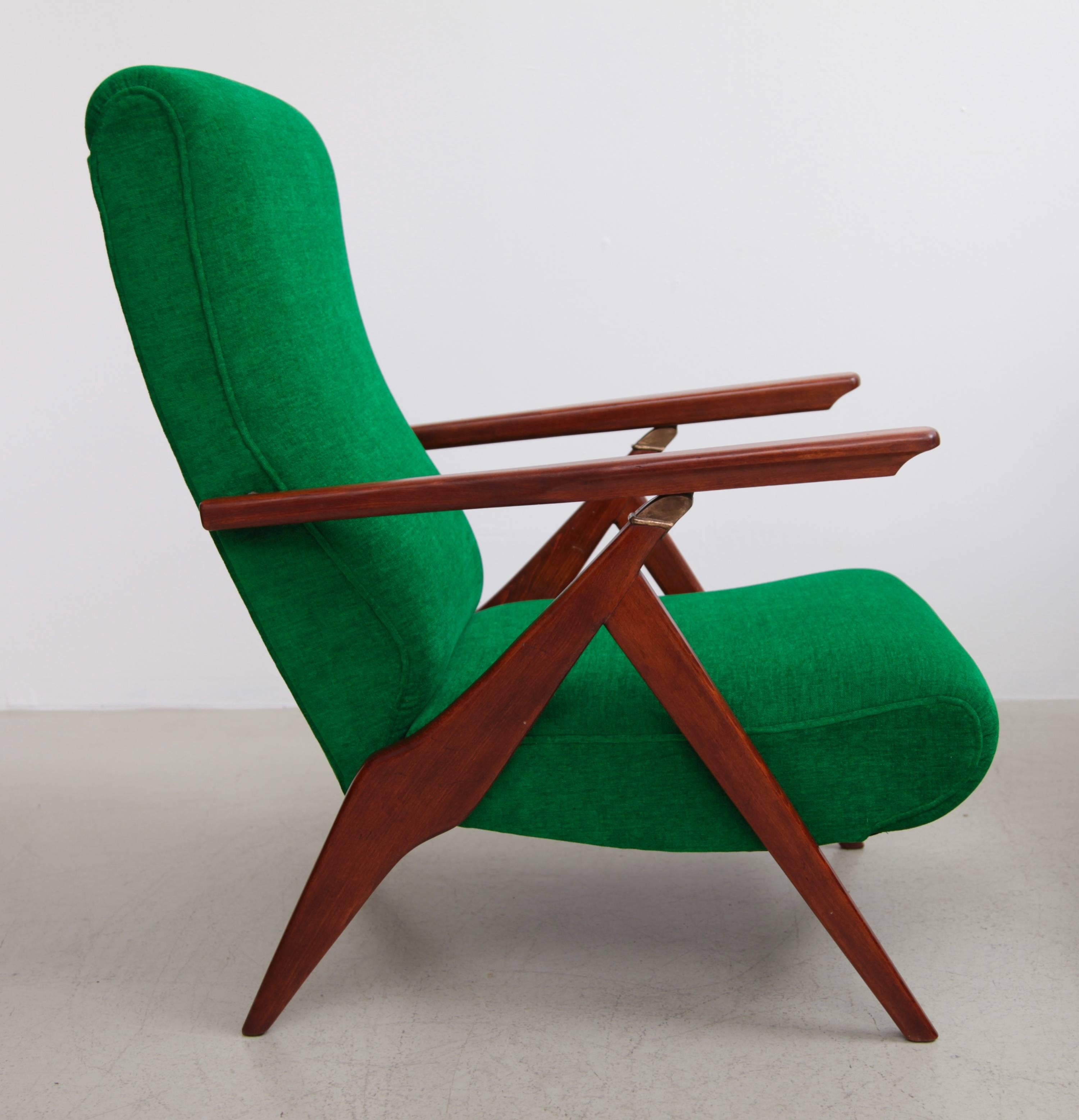 Mid-Century Modern Rare Pair of Antonio Gorgone Reclining Lounge Chairs