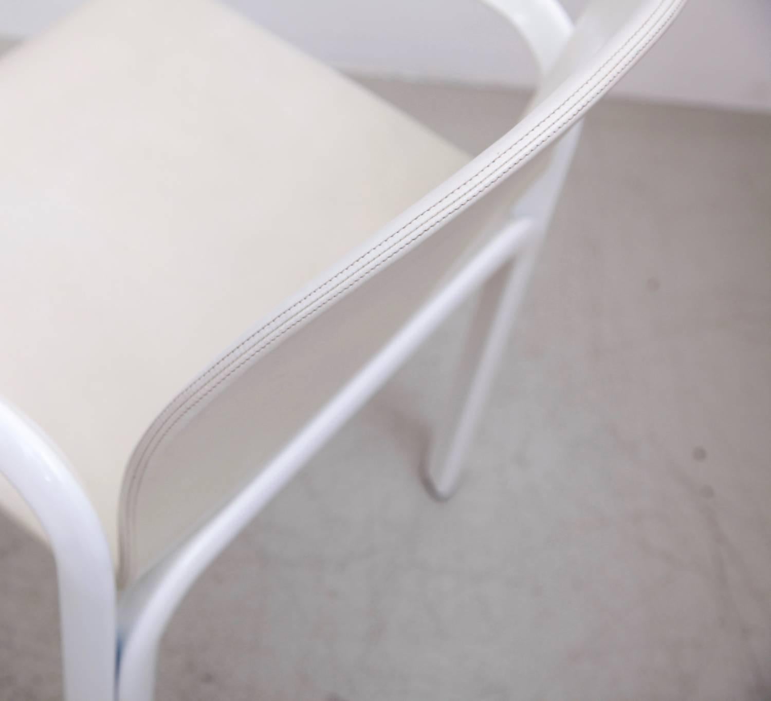 Set of Six White Gae Aulenti 54A Arm Chairs in Leather for Knoll, 1975 In Excellent Condition In Berlin, DE
