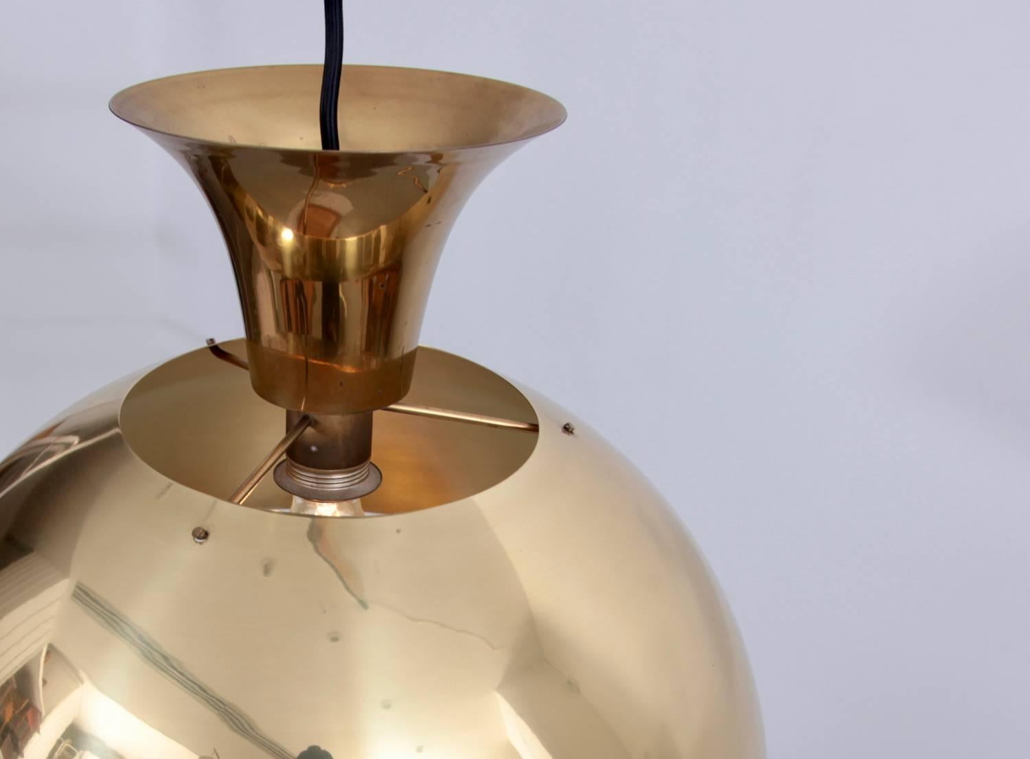 Mid-Century Modern Rare Florian Schulz P65 Pendant Lamp in Brass