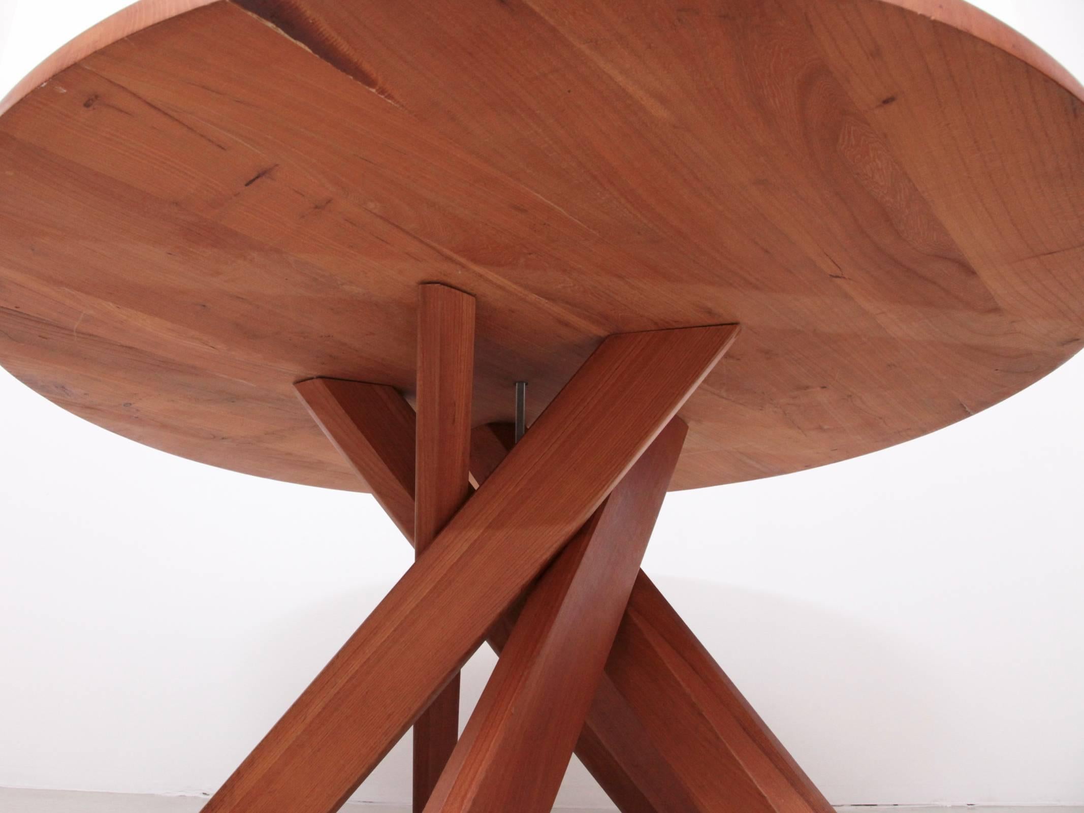 Français Grande table à manger T21 Pierre Chapo en orme massif