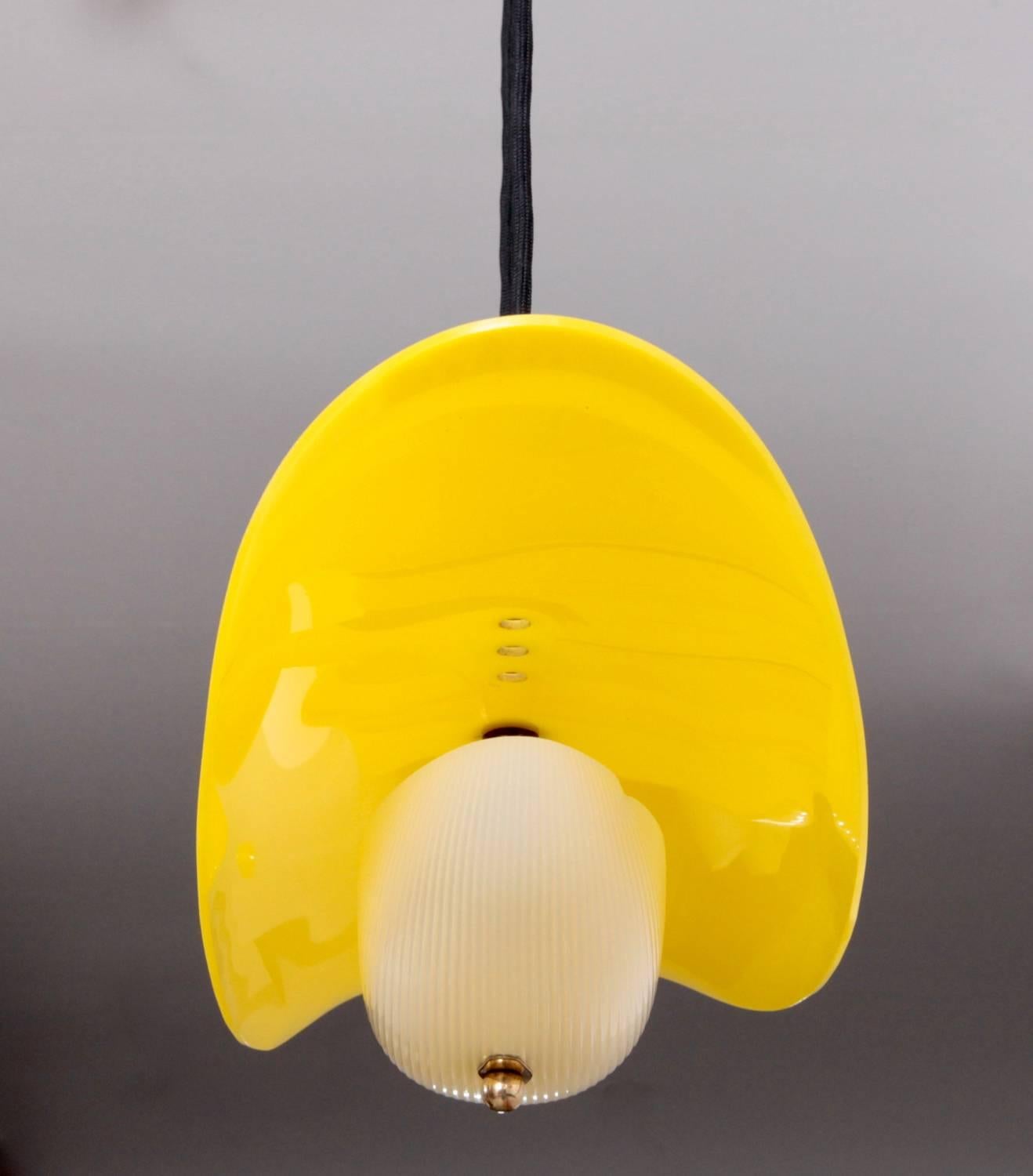 Italian 1950s Pendant with Yellow and White Perspex Shade In Excellent Condition In Berlin, DE