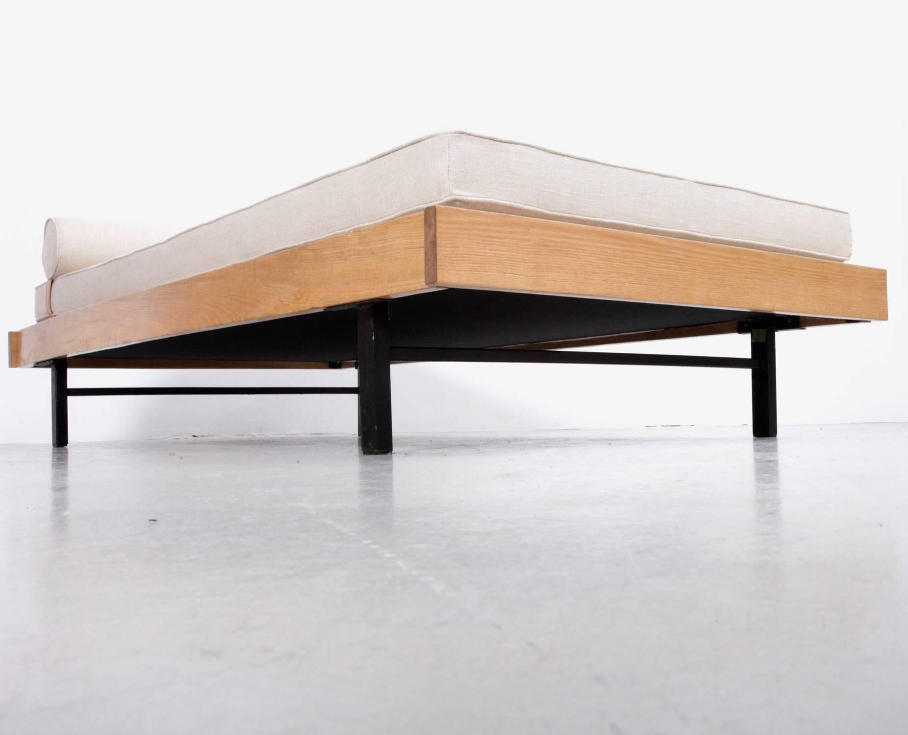 Charlotte Perriand Cansado Day Bed in Solid Ash In Good Condition In Berlin, DE