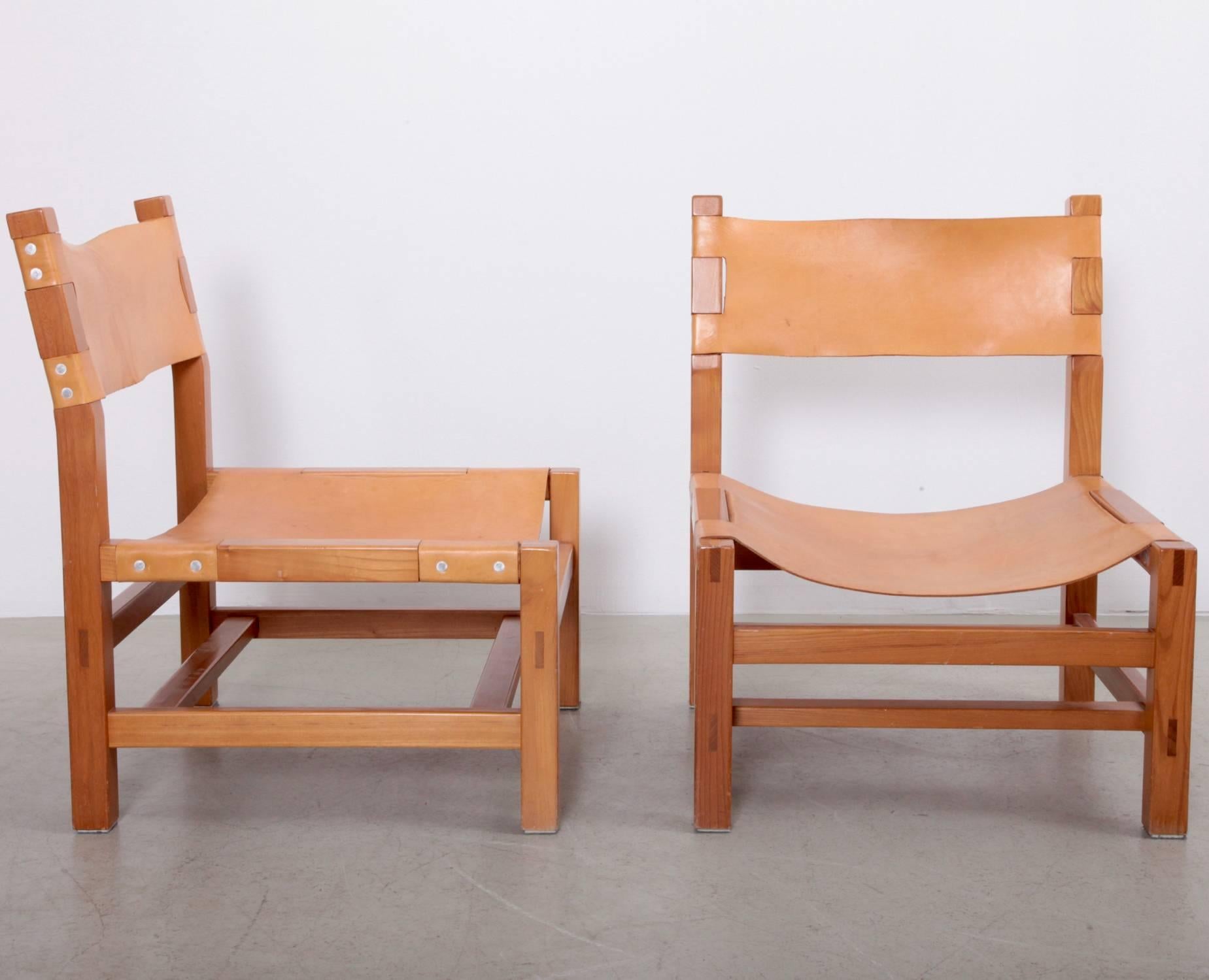French Pair of Signed Maison Regain Lounge Chairs in Original Condition, France, 1970s
