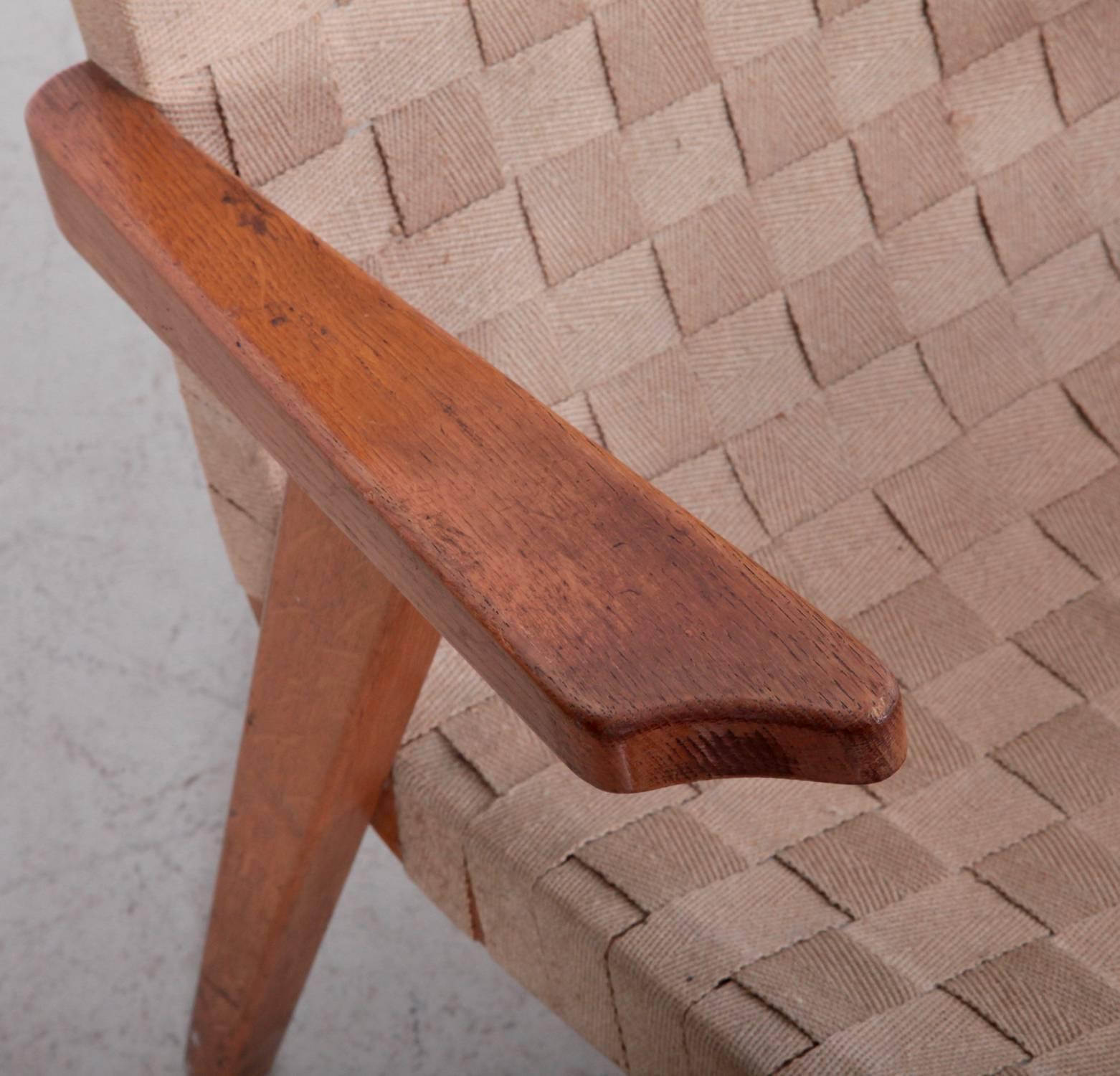 Pair of Jens Risom Lounge Arm Chairs in Solid Oak for Knoll, France In Good Condition In Berlin, DE