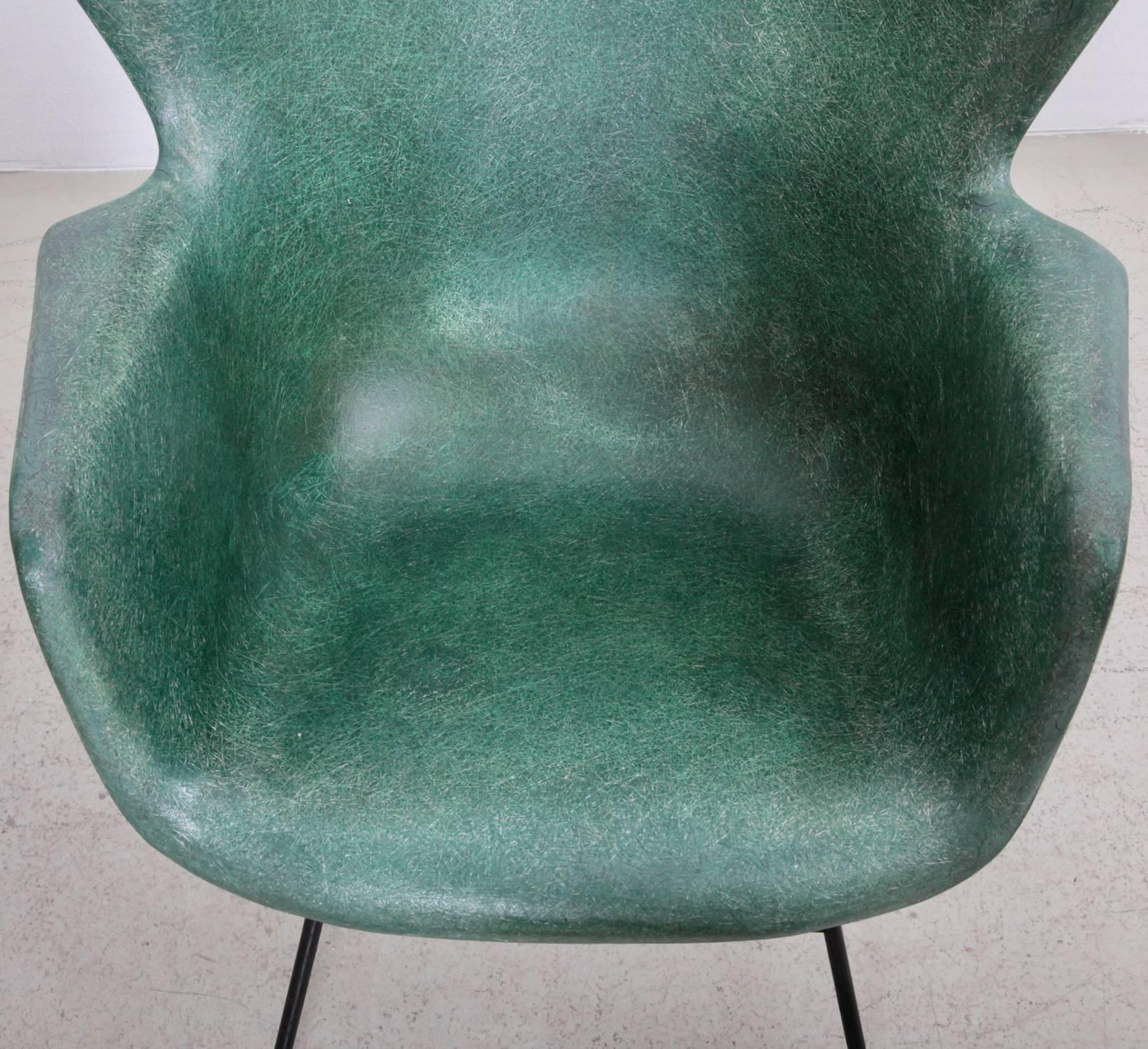Pair of Green Luther Conover Molded Fiberglass Lounge Chairs 1