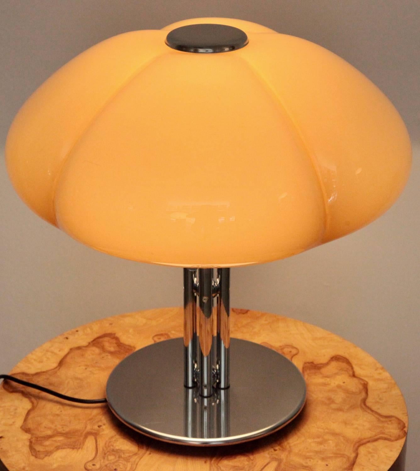 Fin du 20e siècle Lampe de table Quadrifoglio de Gae Aulenti pour Harvey Guzzini