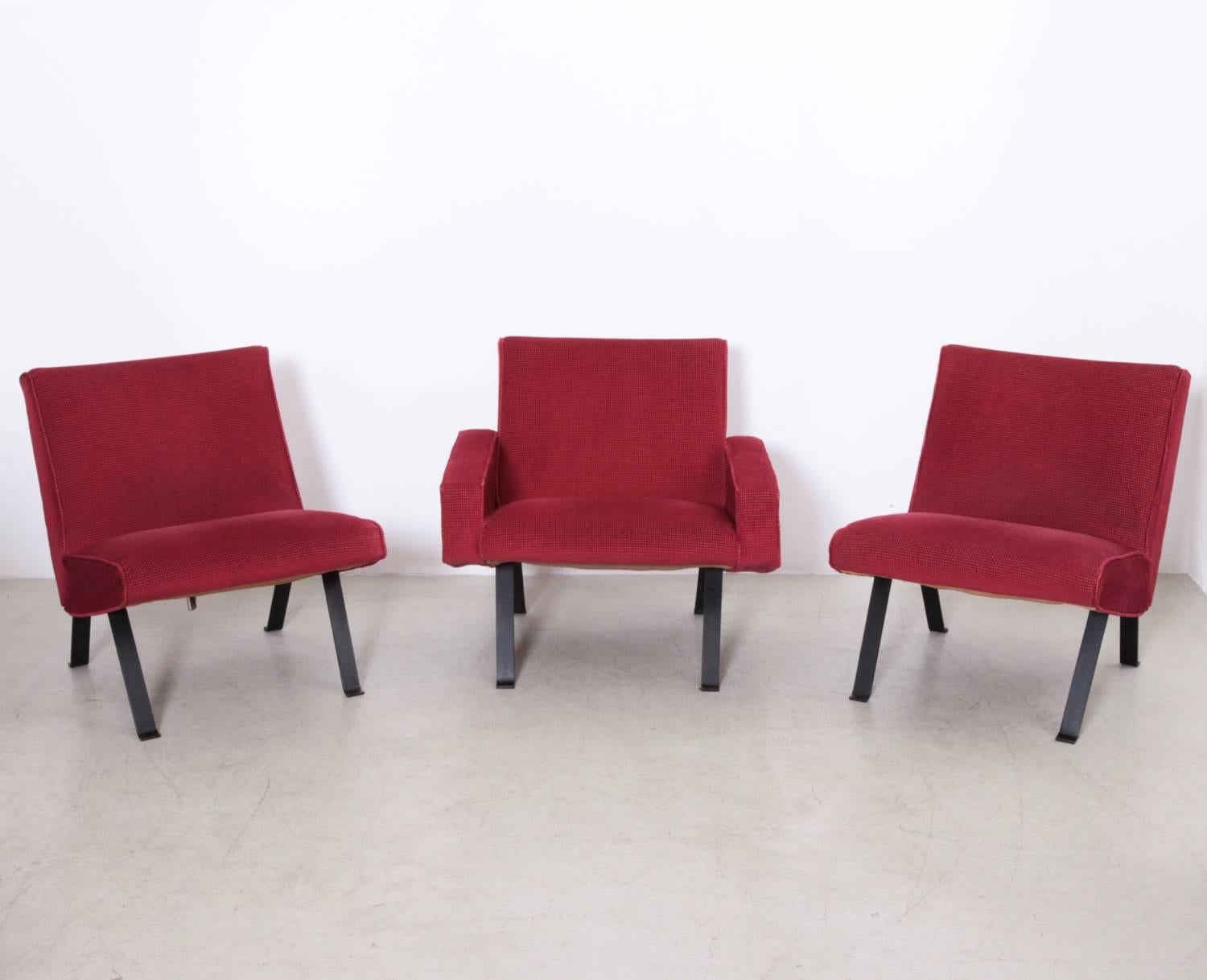 Early set of three foldable Joseph-André Motte slipper chairs for Steiner, France, 1955 in red fabric in very good condition. Width of chair with armrests is 74cm / 29