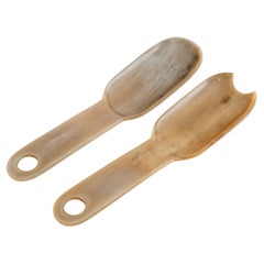 Hand-carved horn Salad Servers with rounded Handles by Werkstätte Carl Auböck