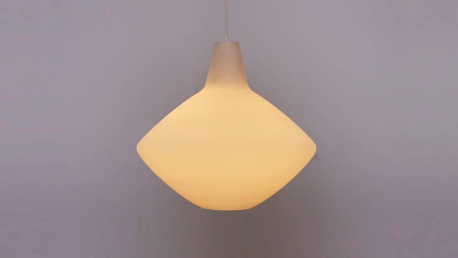 Finnish Lisa Johansson-Pape Kantiga Iöken Glass Pendant Lamp