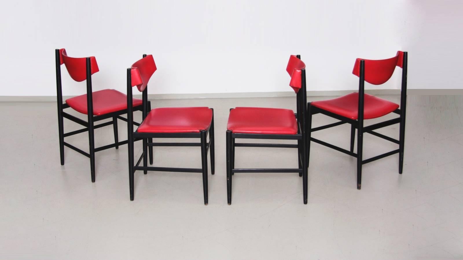 Mid-Century Modern Set of Four Chairs by Gianfranco Frattini for Cassina