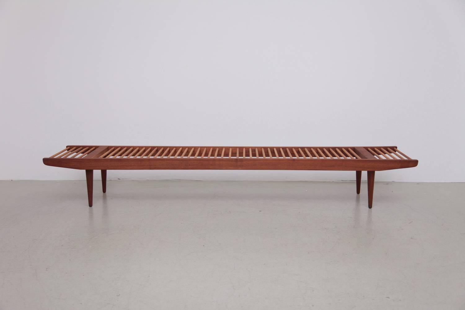Large California Modern Bench or Coffee Table Designed by Milo Baughman In Excellent Condition In Berlin, DE