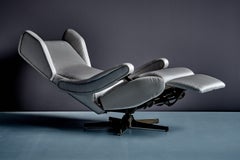 Fauteuil inclinable « Oscar » récemment retapissé, créé par Nello Pini pour Novarredo, Italie, années 1950