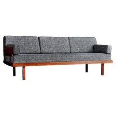 Divano / divano letto di Hans Olsen, appena rivestito con tessuto Kvadrat (Danimarca), anni '60