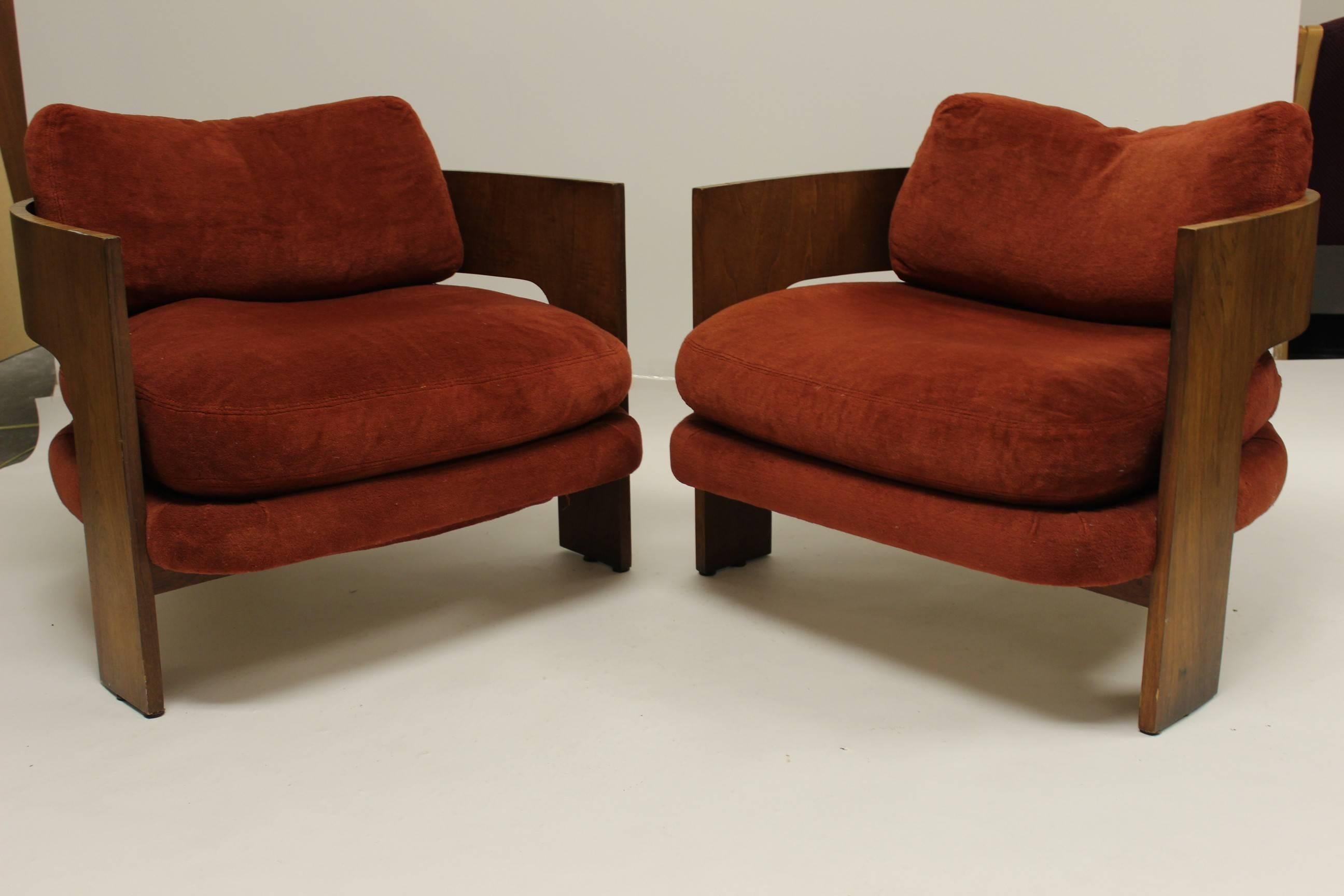 Wonderful pair of Milo Baughman for Thayer Coggin rosewood veneer club Chairs.