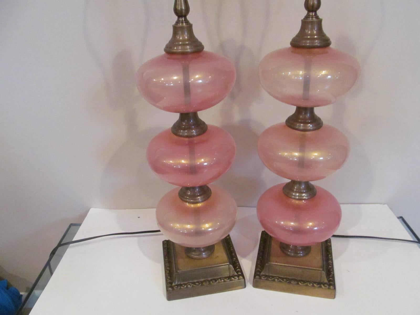 Mid-Century Modern Pair of Murano Orb Lamps in Peach with Gold Highlights For Sale