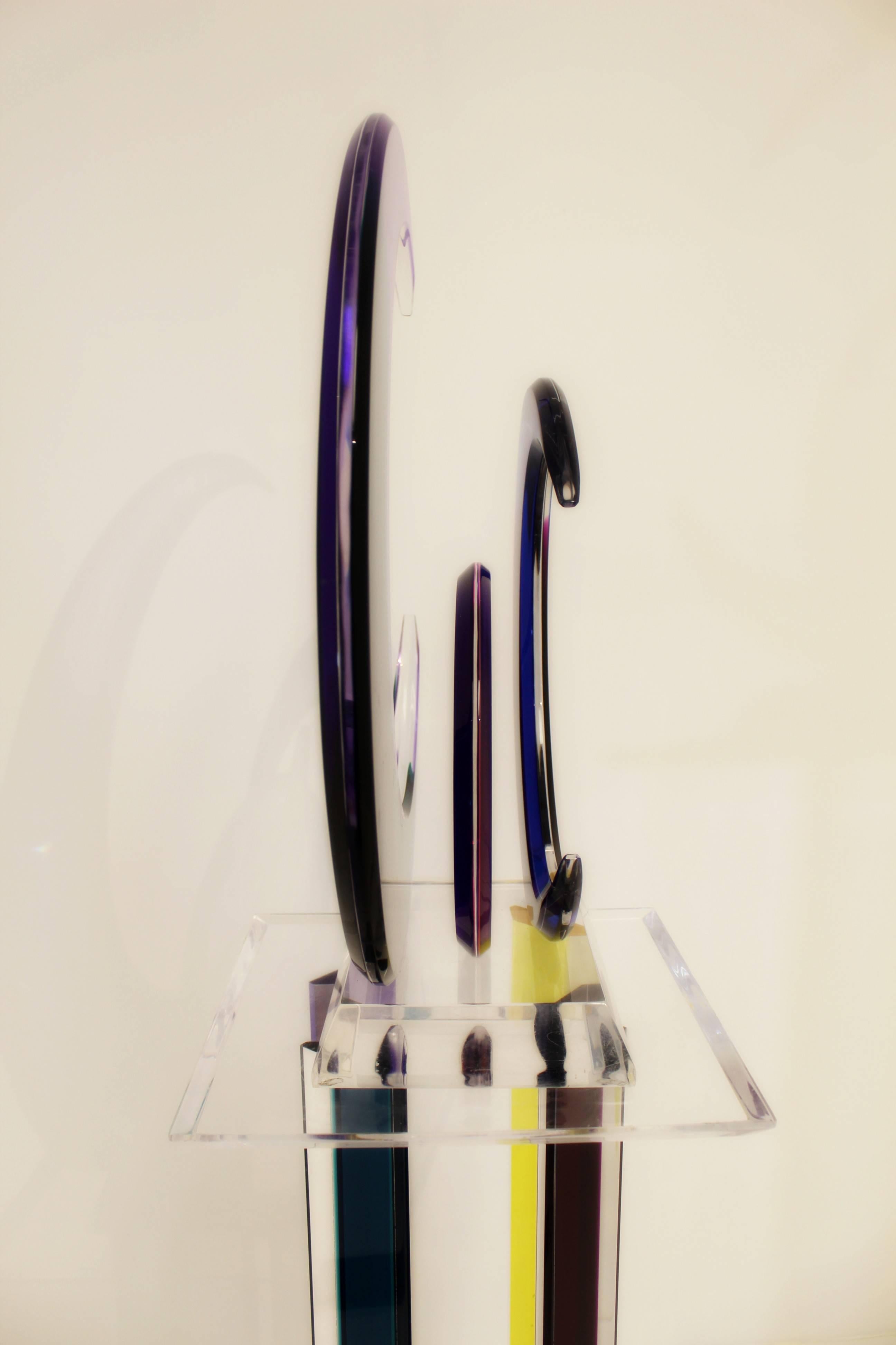 Contemporary Lucite Sculpture and Stand by Shlomi Haziza In Excellent Condition In Keego Harbor, MI