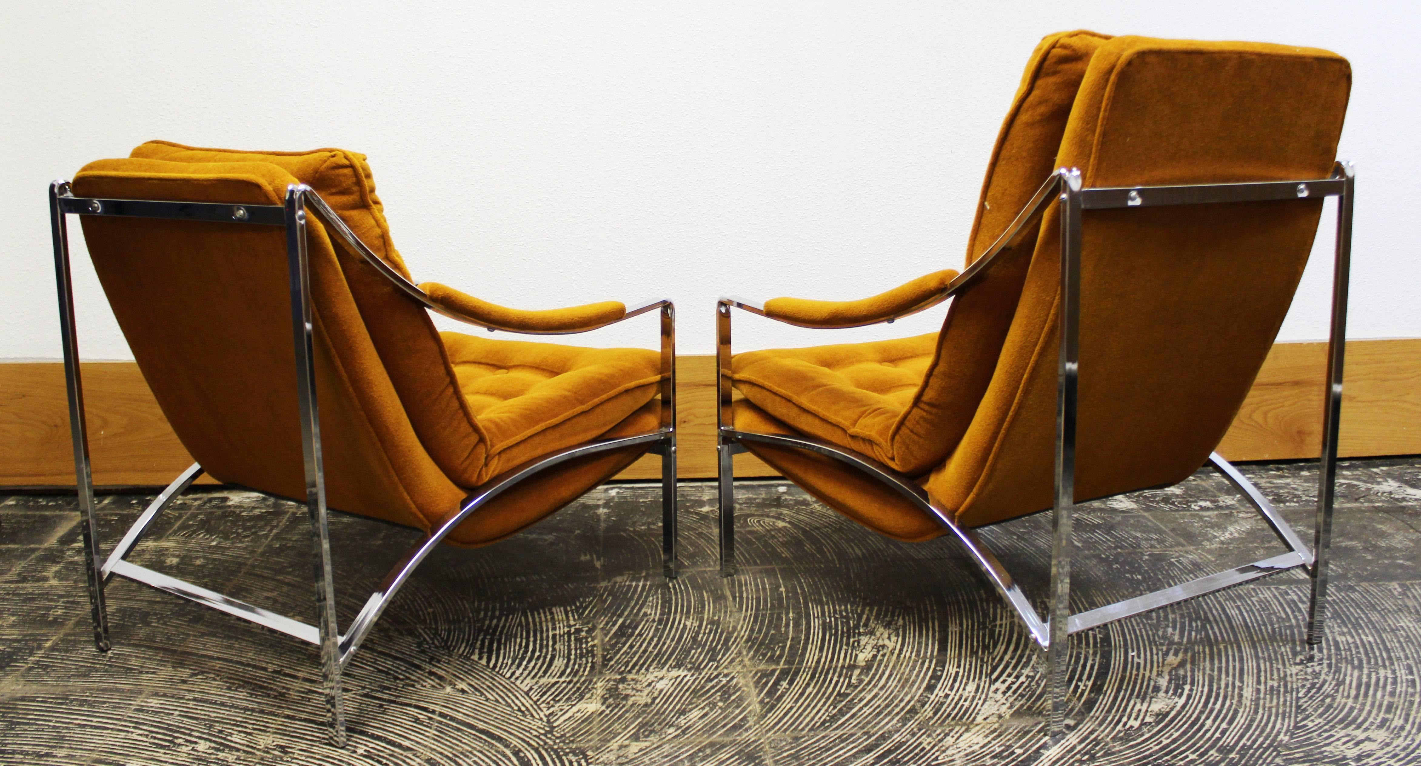 Mid-Century Modern Milo Baughman Style Pair of Chrome Scoop Lounge Chairs and Ottoman