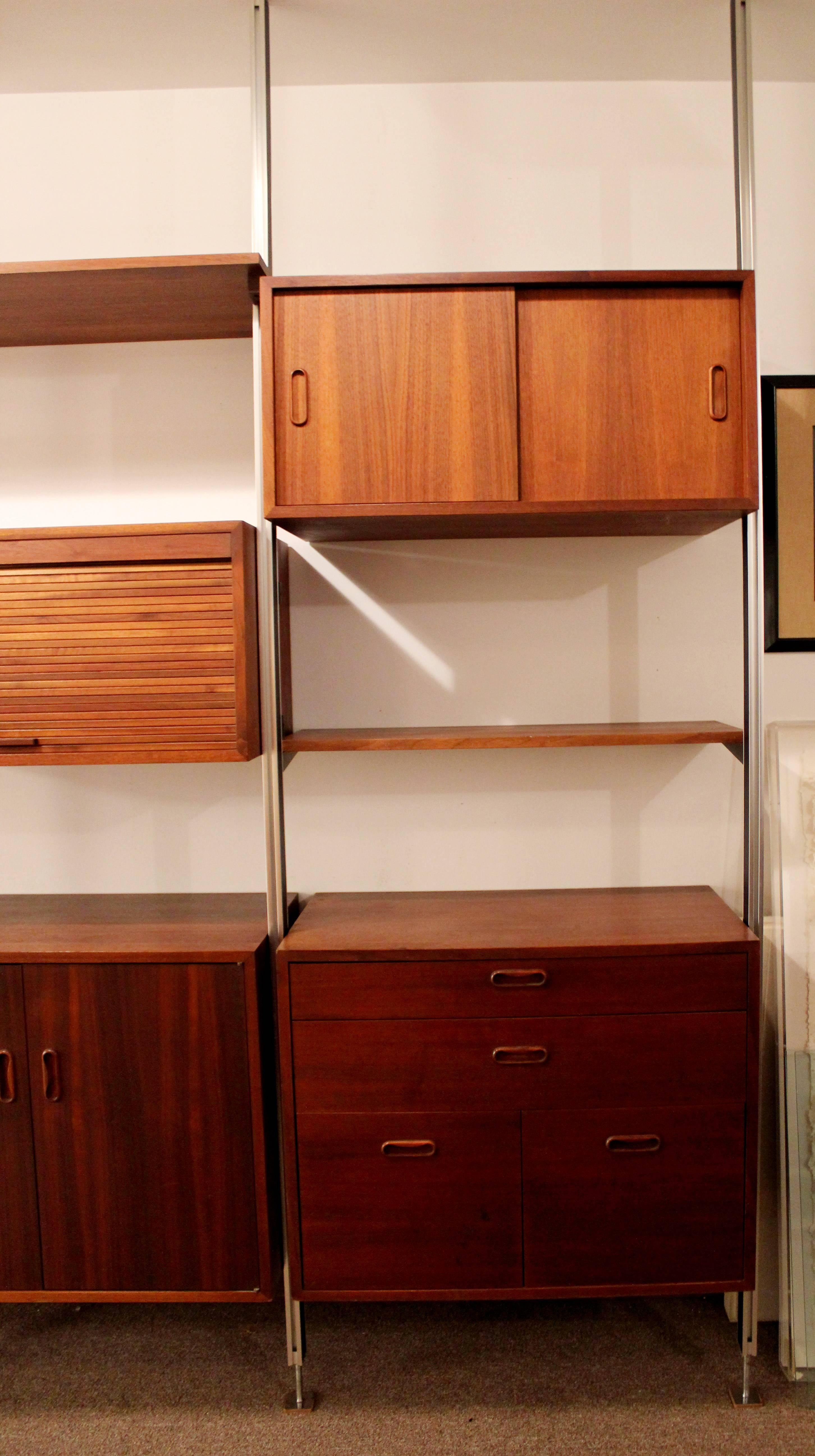George Nelson Four Bay Walnut Aluminum Omni Wall Shelf Unit In Excellent Condition In Keego Harbor, MI