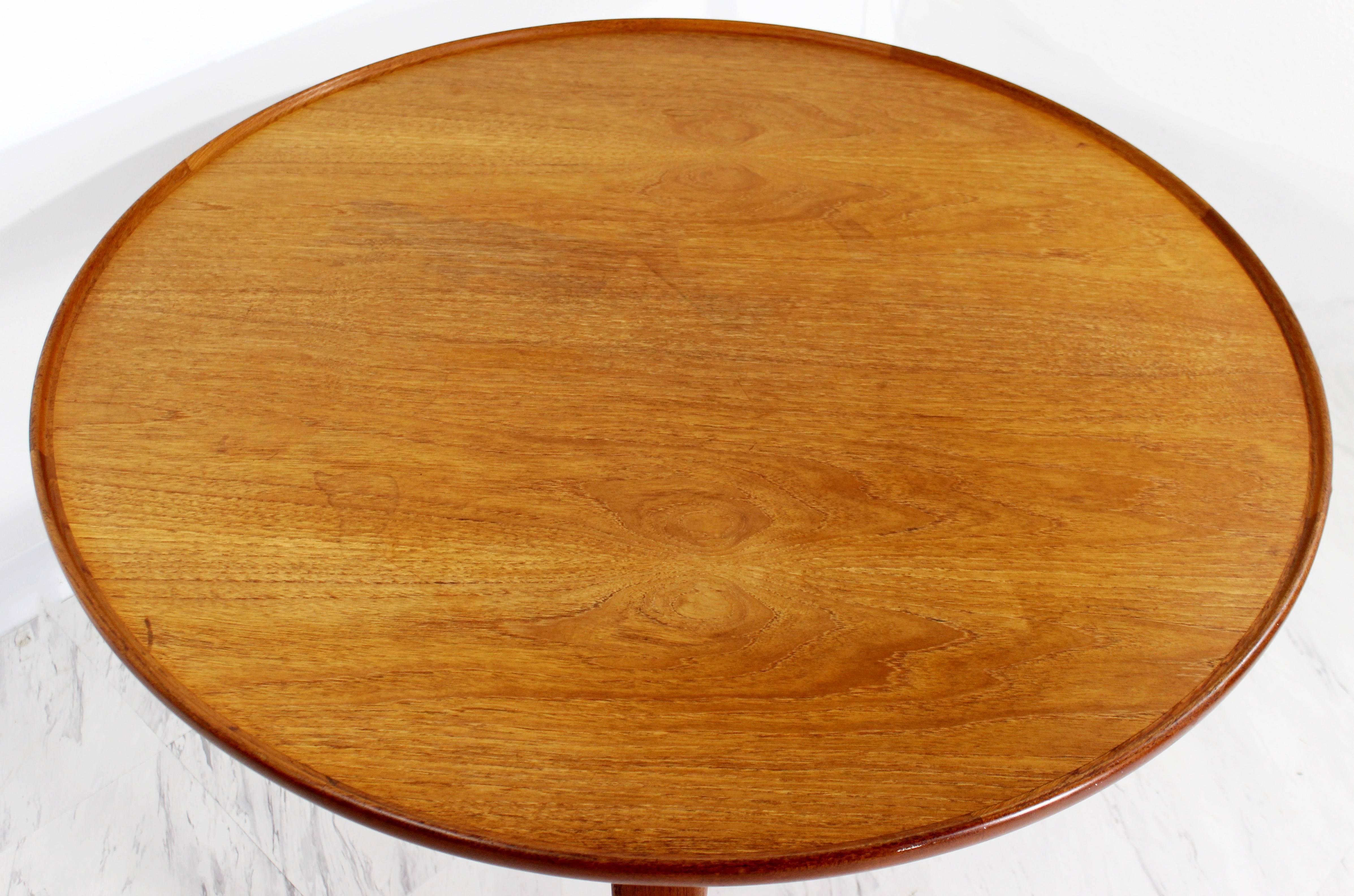 Round Danish Teak Coffee Table by Madsen and Larsen for Beck In Excellent Condition In Keego Harbor, MI