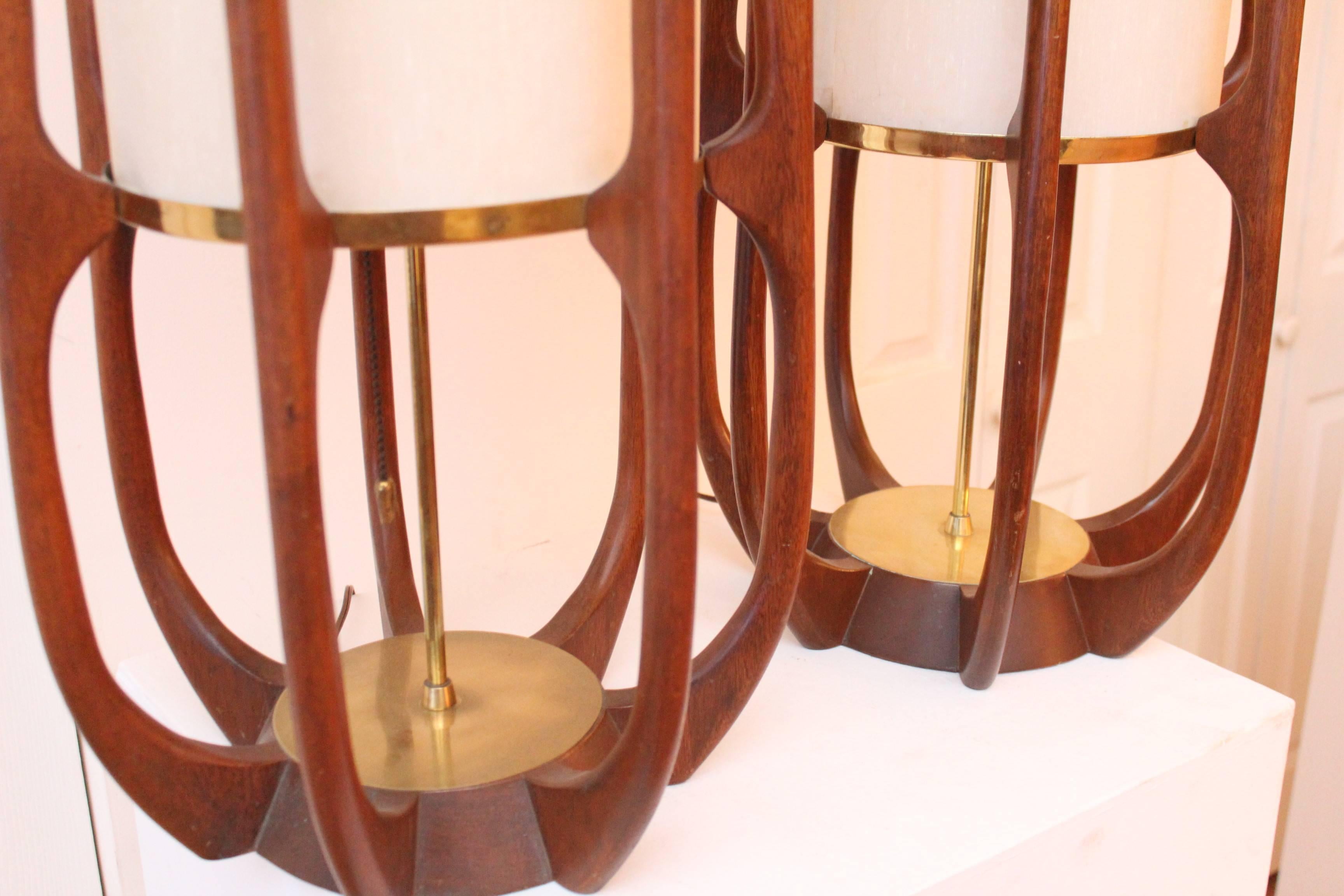 Pair of Tall Sculptural Midcentury Table Lamps by Modeline In Good Condition In Chicago, IL