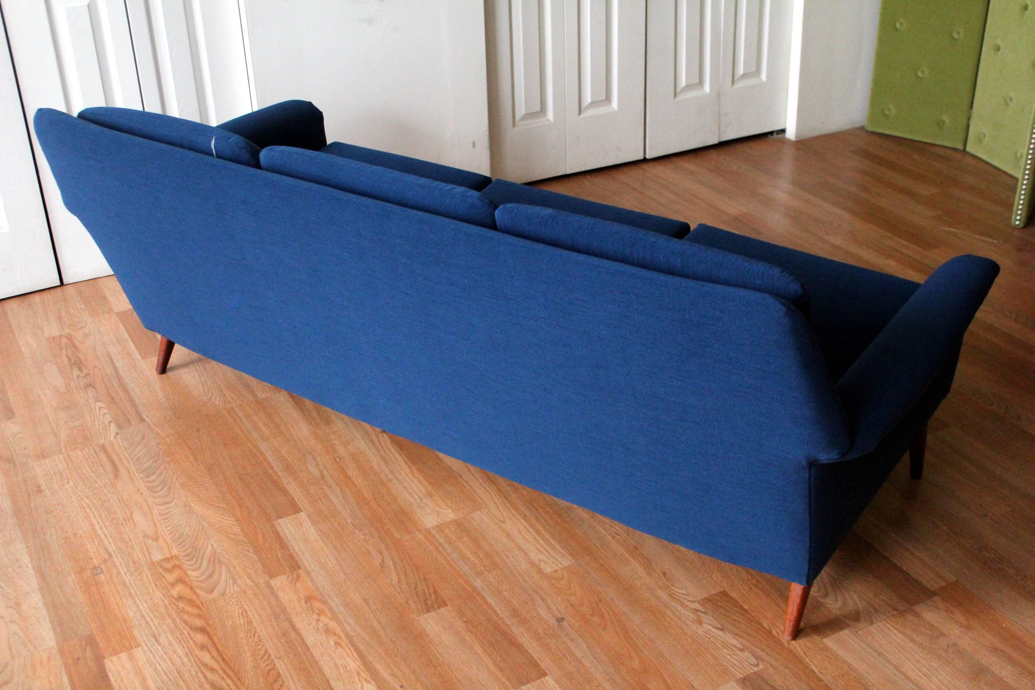 Folke Ohlsson DUX Mid-Century Modern Three Seat Sofa In Good Condition In Chicago, IL