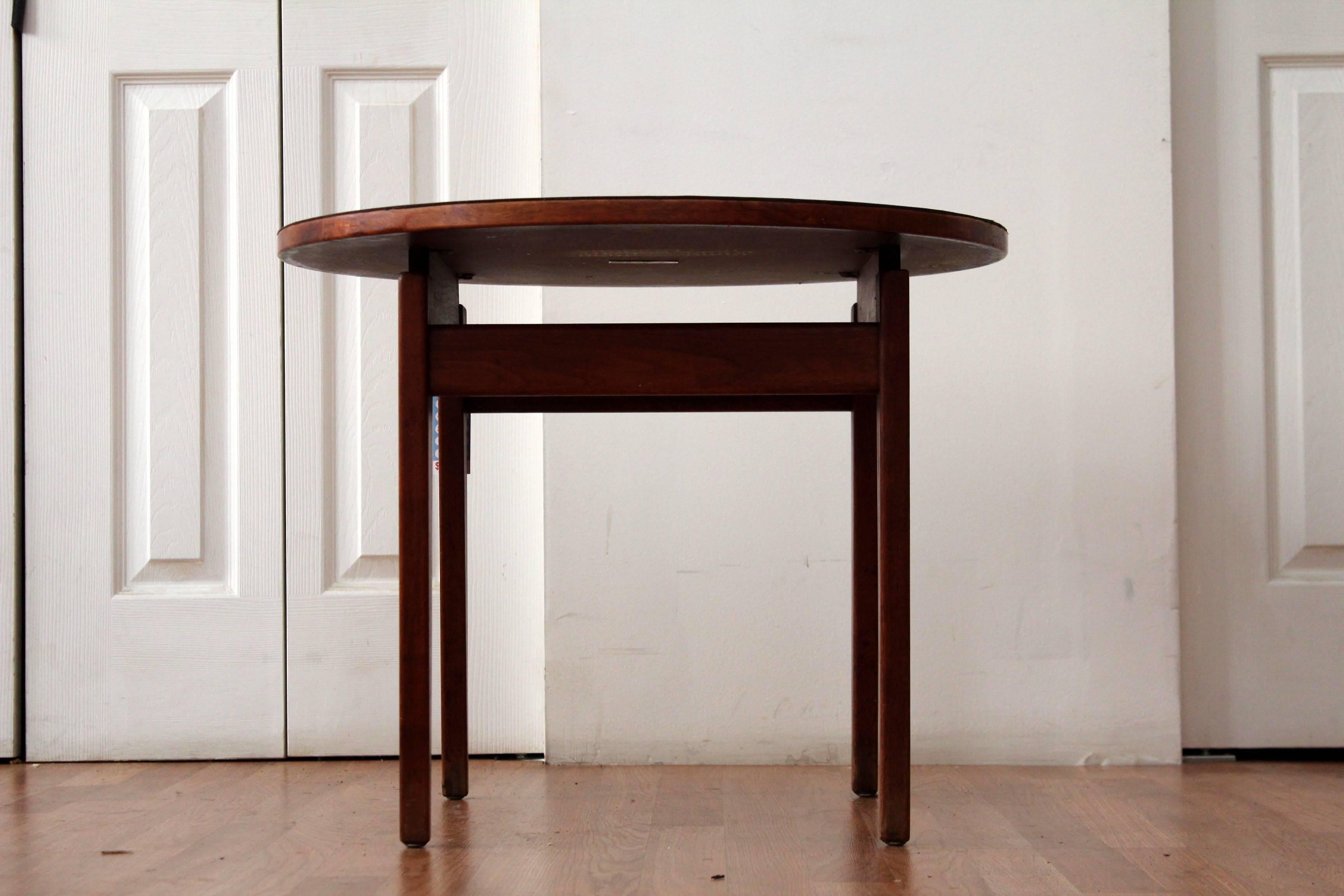 Table by Jens Risom  In Good Condition In Chicago, IL