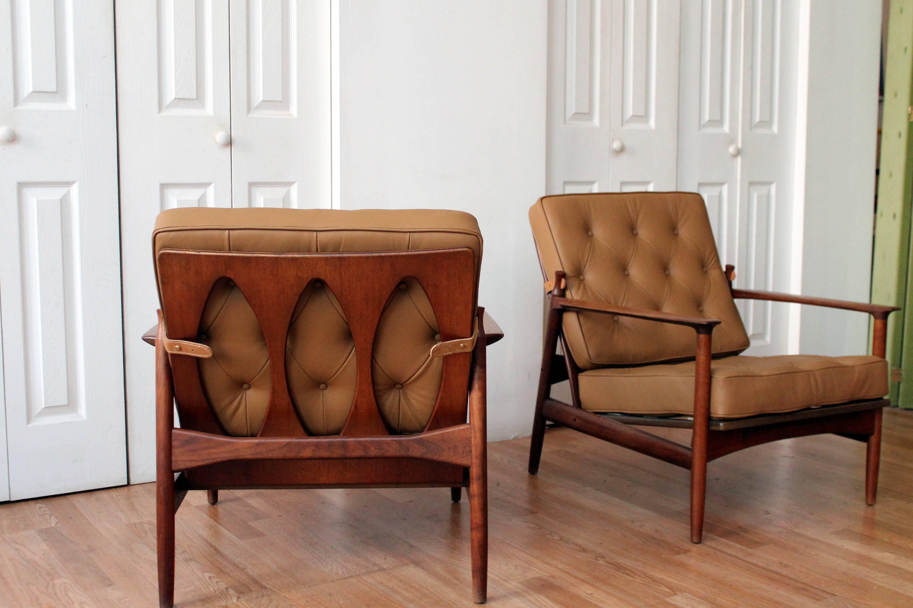 Mid-20th Century Rare Kofod Larsen Selig Solid Walnut Leather Lounge Chairs