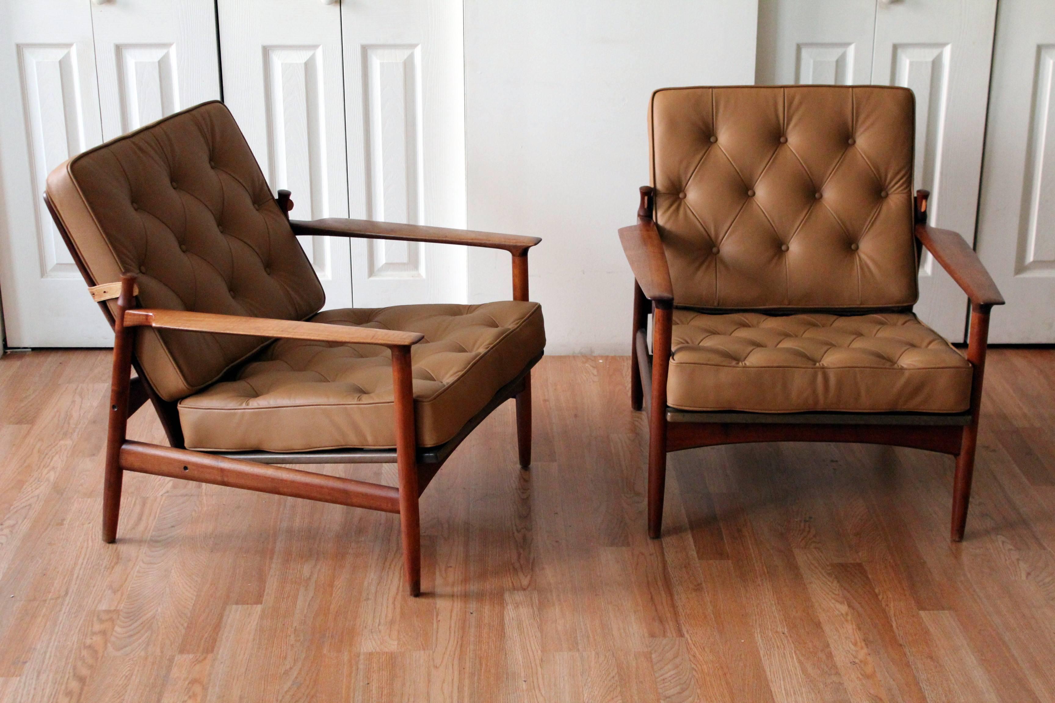 Rare Kofod Larsen Selig Solid Walnut Leather Lounge Chairs 3