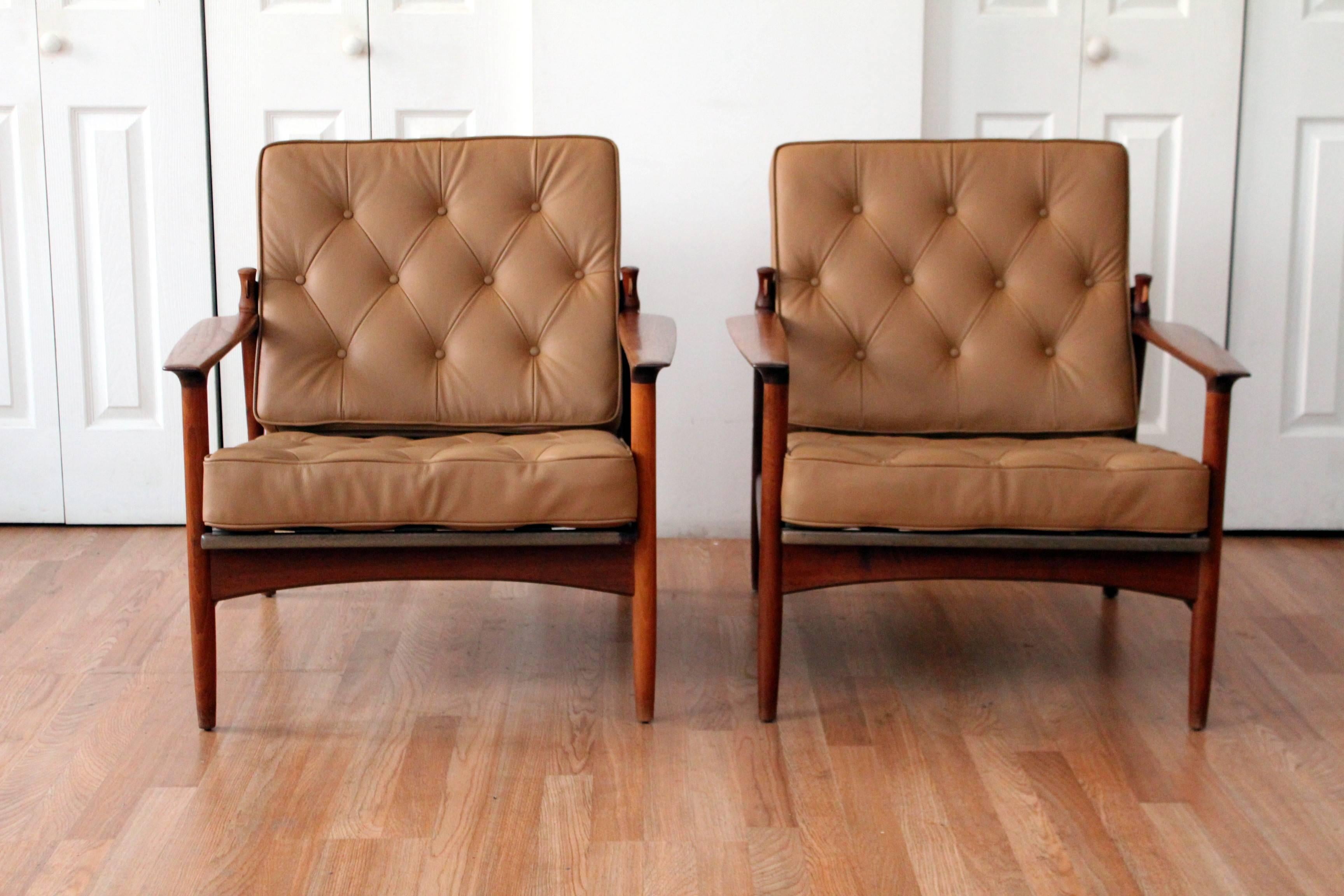 Rare Kofod Larsen Selig Solid Walnut Leather Lounge Chairs 4