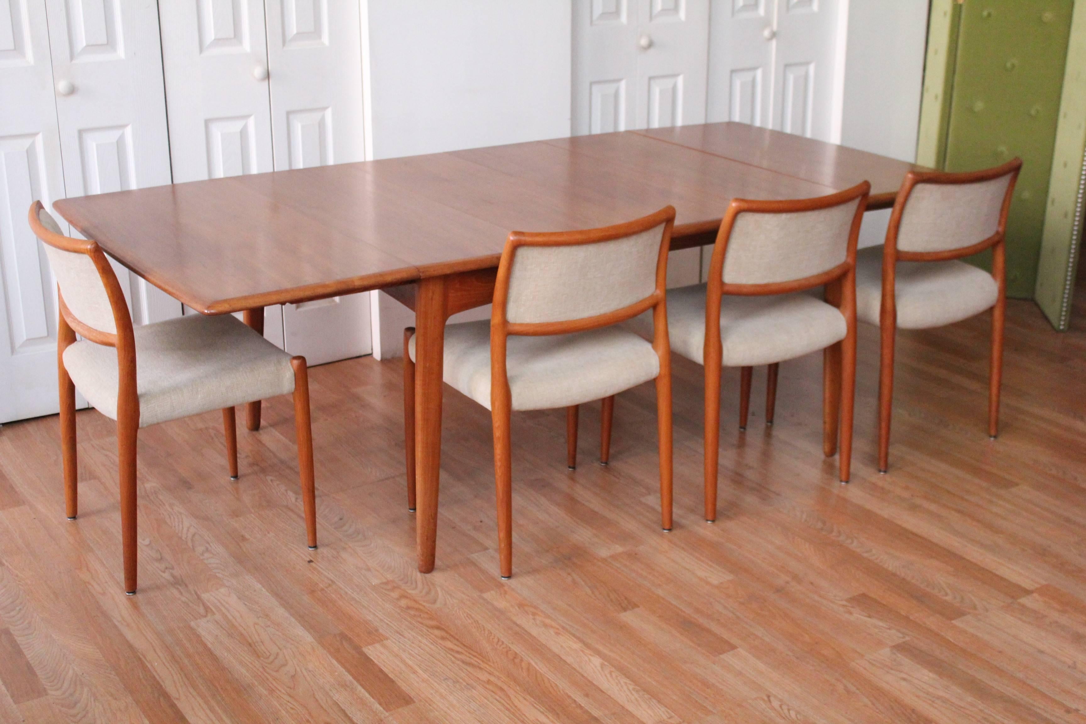 Svend Madsen Teak Drop-Leaf Dining Table In Good Condition In Chicago, IL