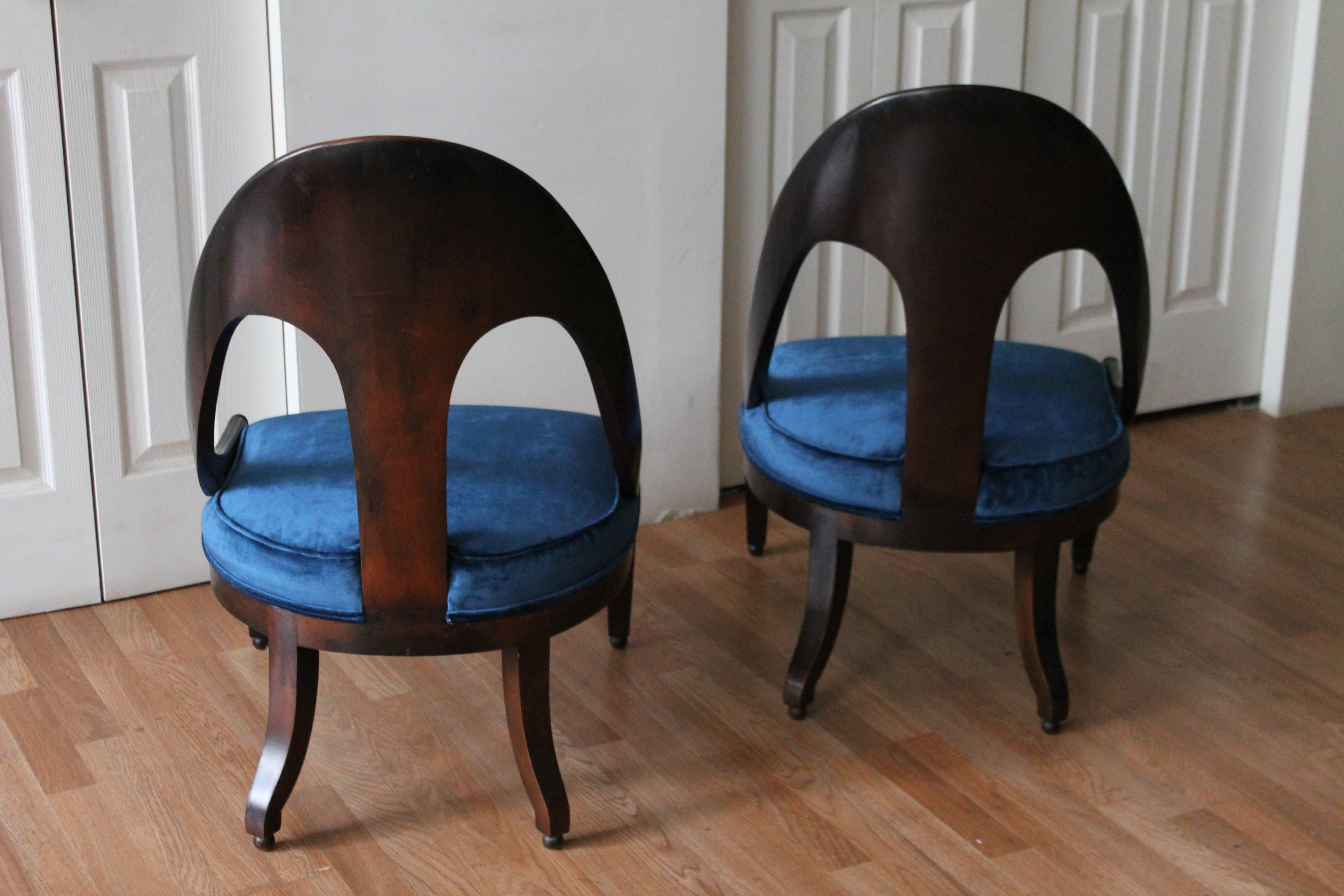 20th Century Pair of Spoon Back Chairs
