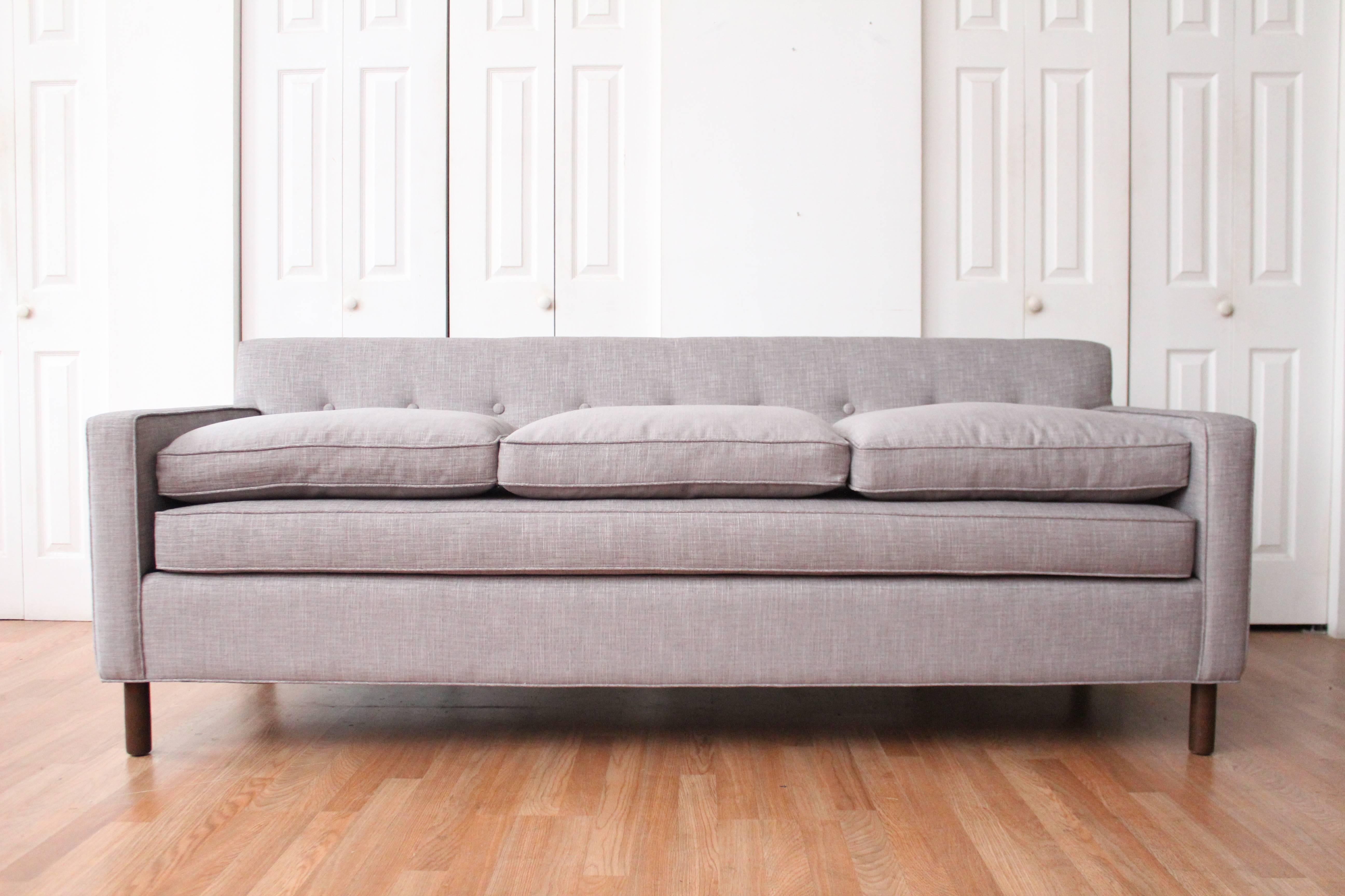 Baker Style Sofa  For Sale 3