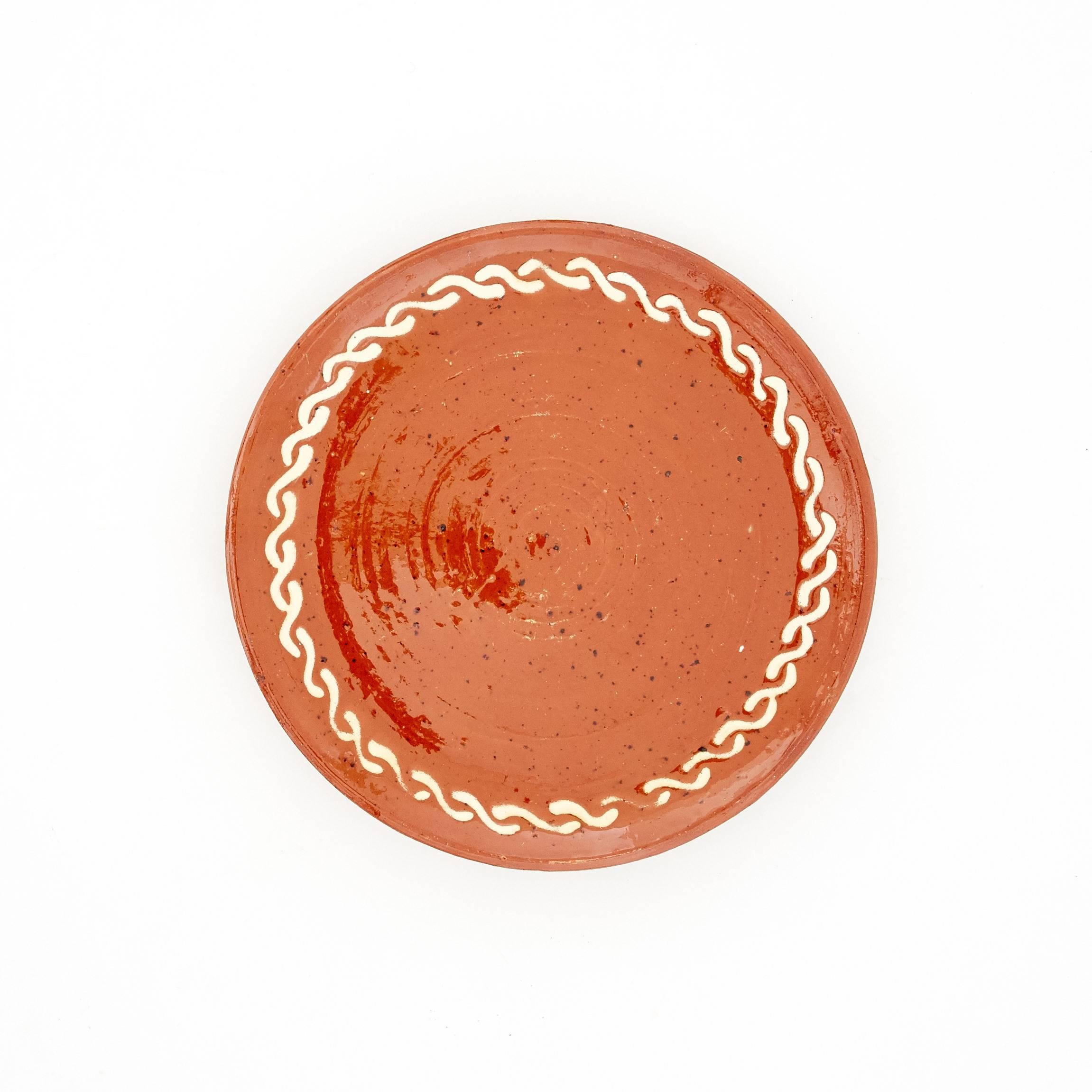 Set of Four Glazed and Hand-Painted Terracotta Serving Plates, Sweden and Italy In Excellent Condition In London, UK
