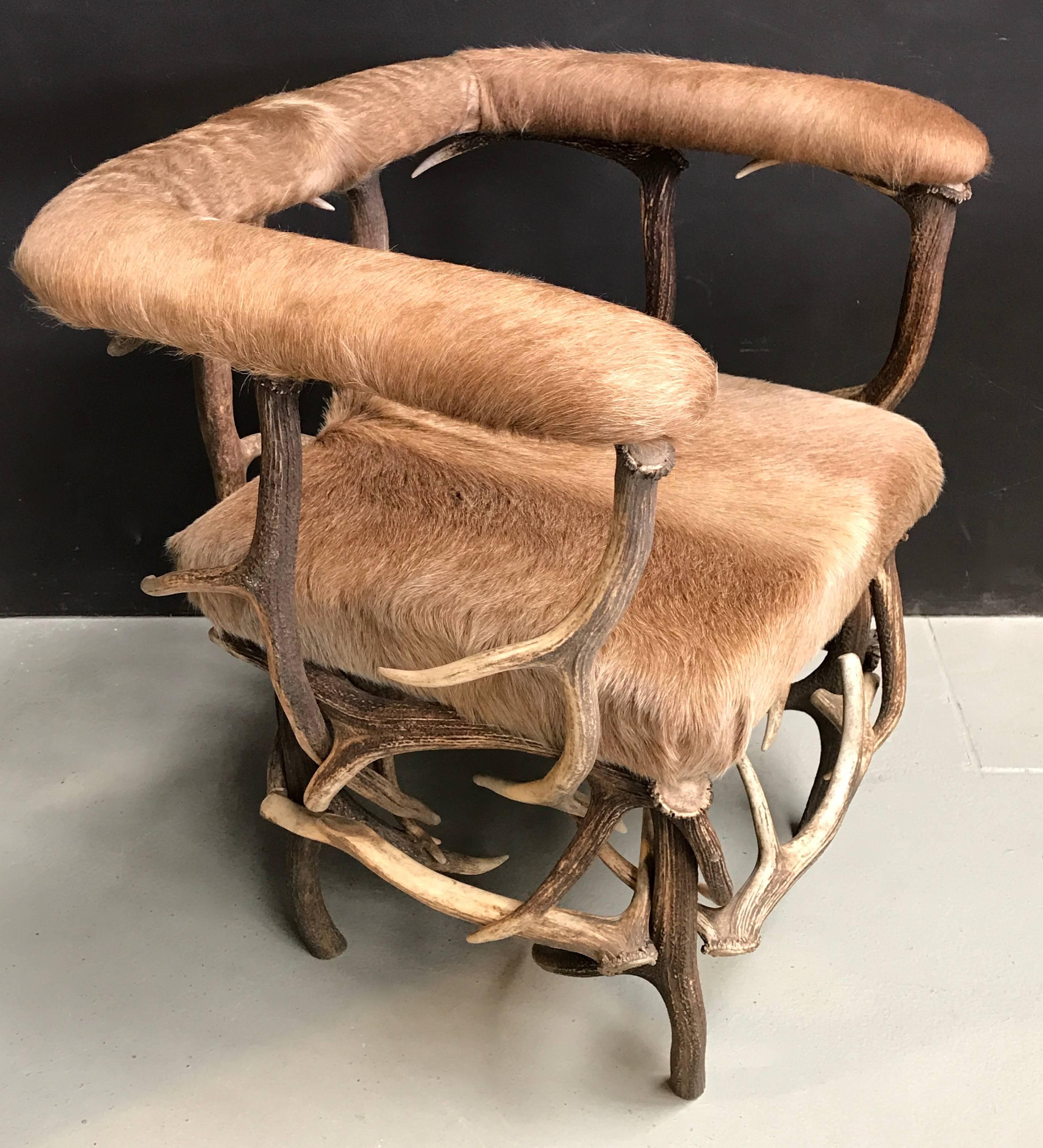 Antler Chair with Ecuadorian Cowhide In Excellent Condition In Eindhoven, NL