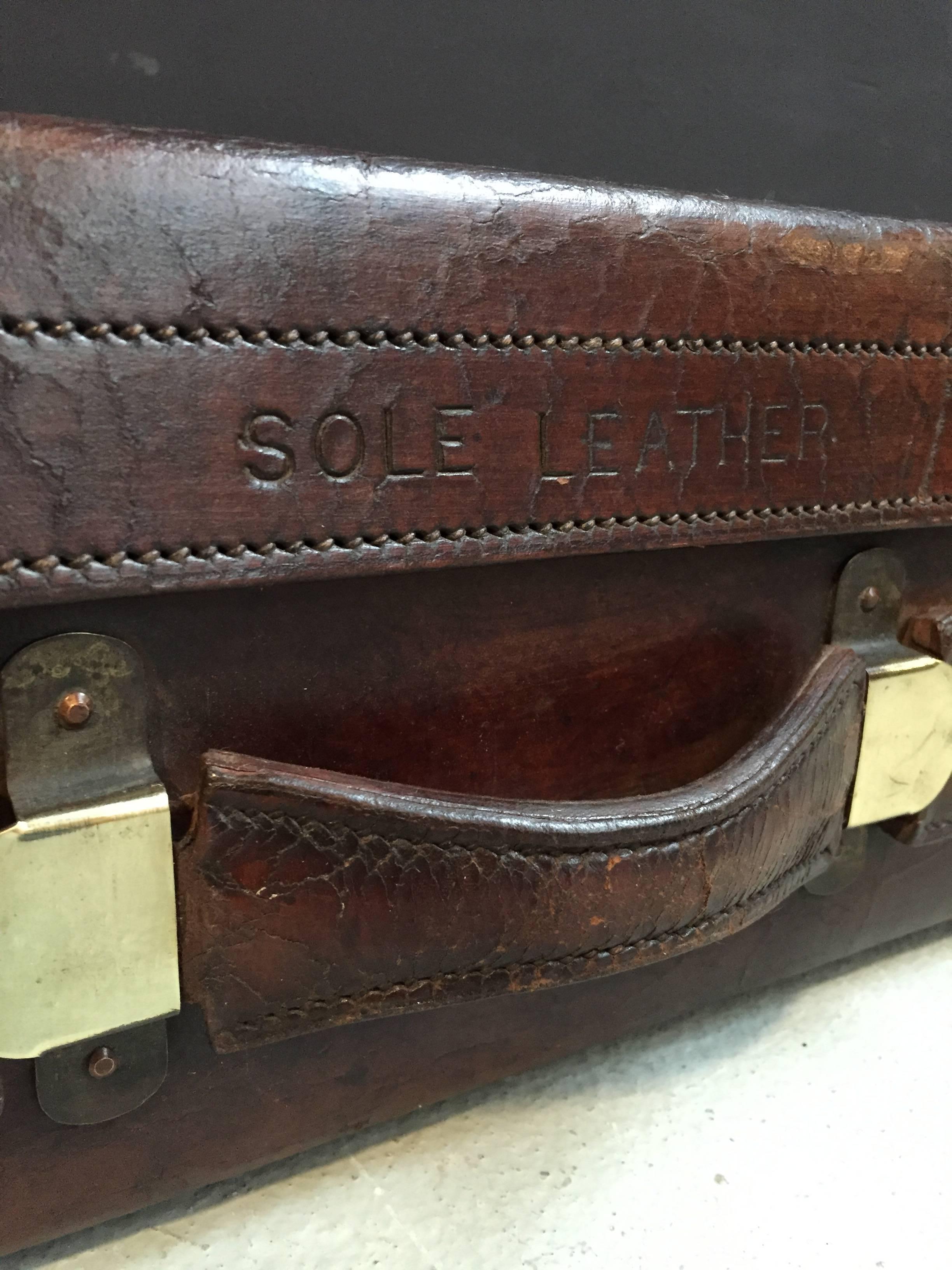 Leather suitcase in excellent condition.
