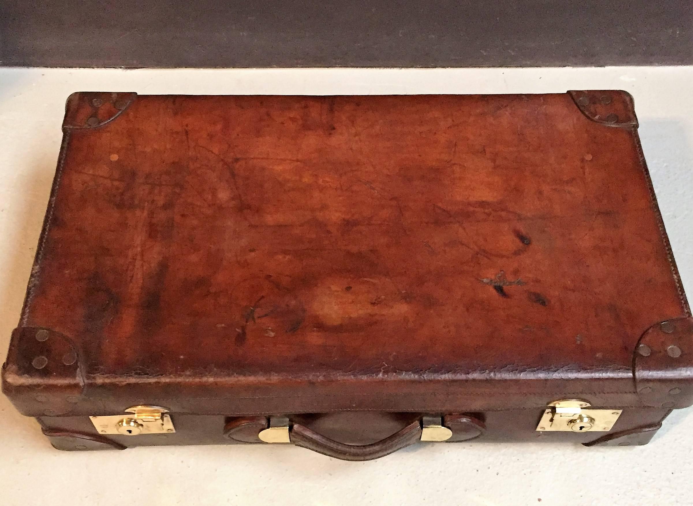 Leather Suitcase In Good Condition In Eindhoven, NL