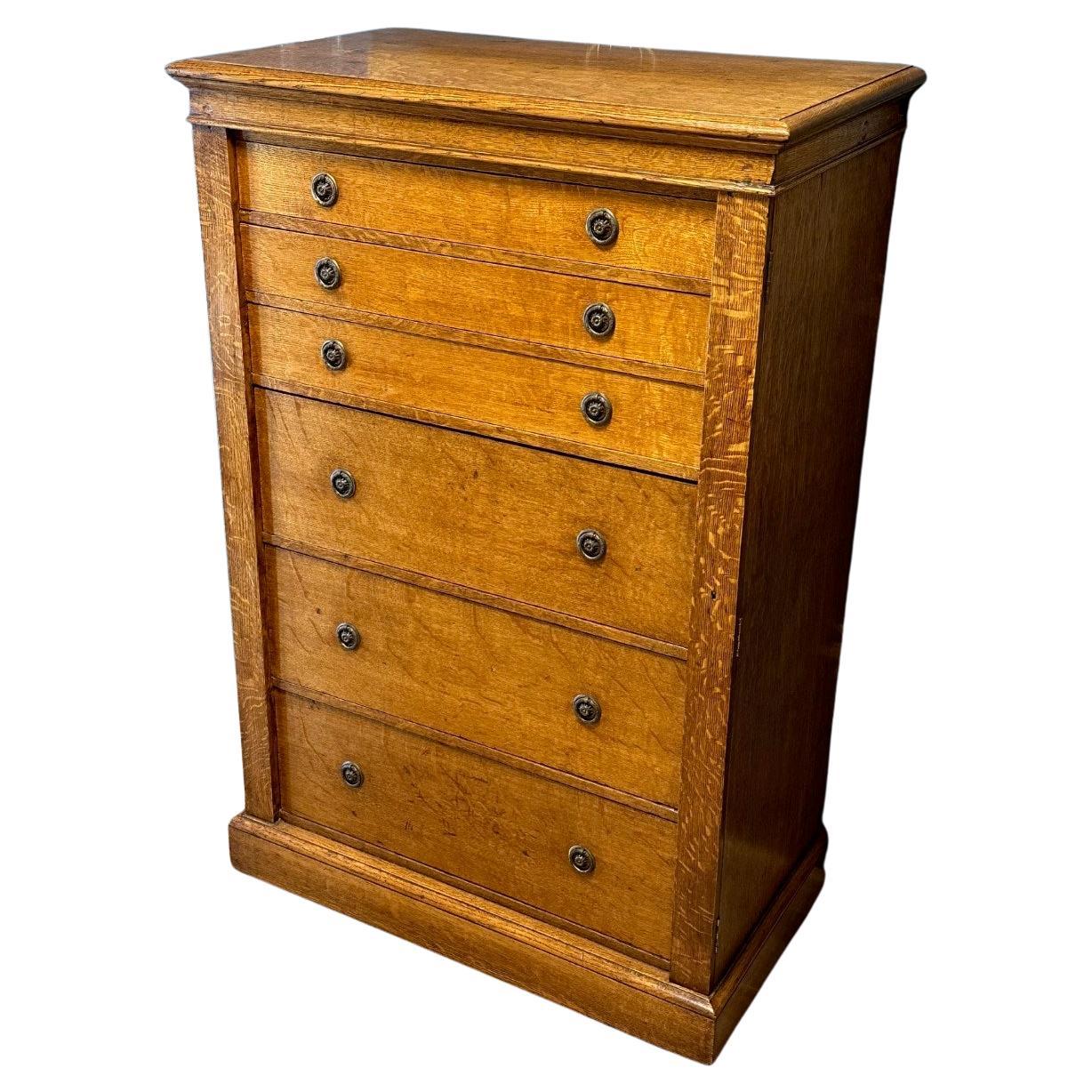 Commode ancienne Wellington en vente