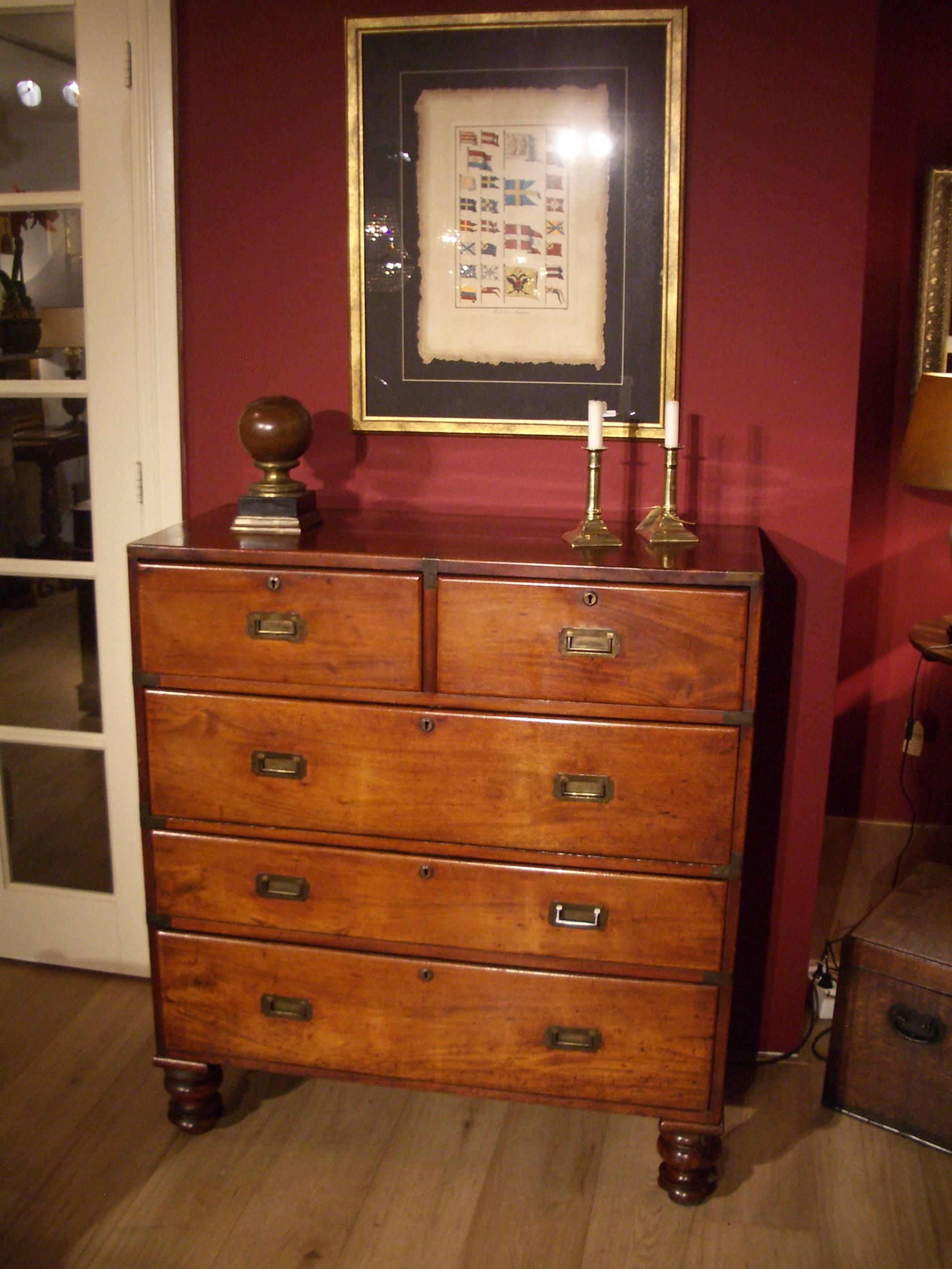 19th Century Mahogany Campaign Chest In Good Condition In Eindhoven, NL