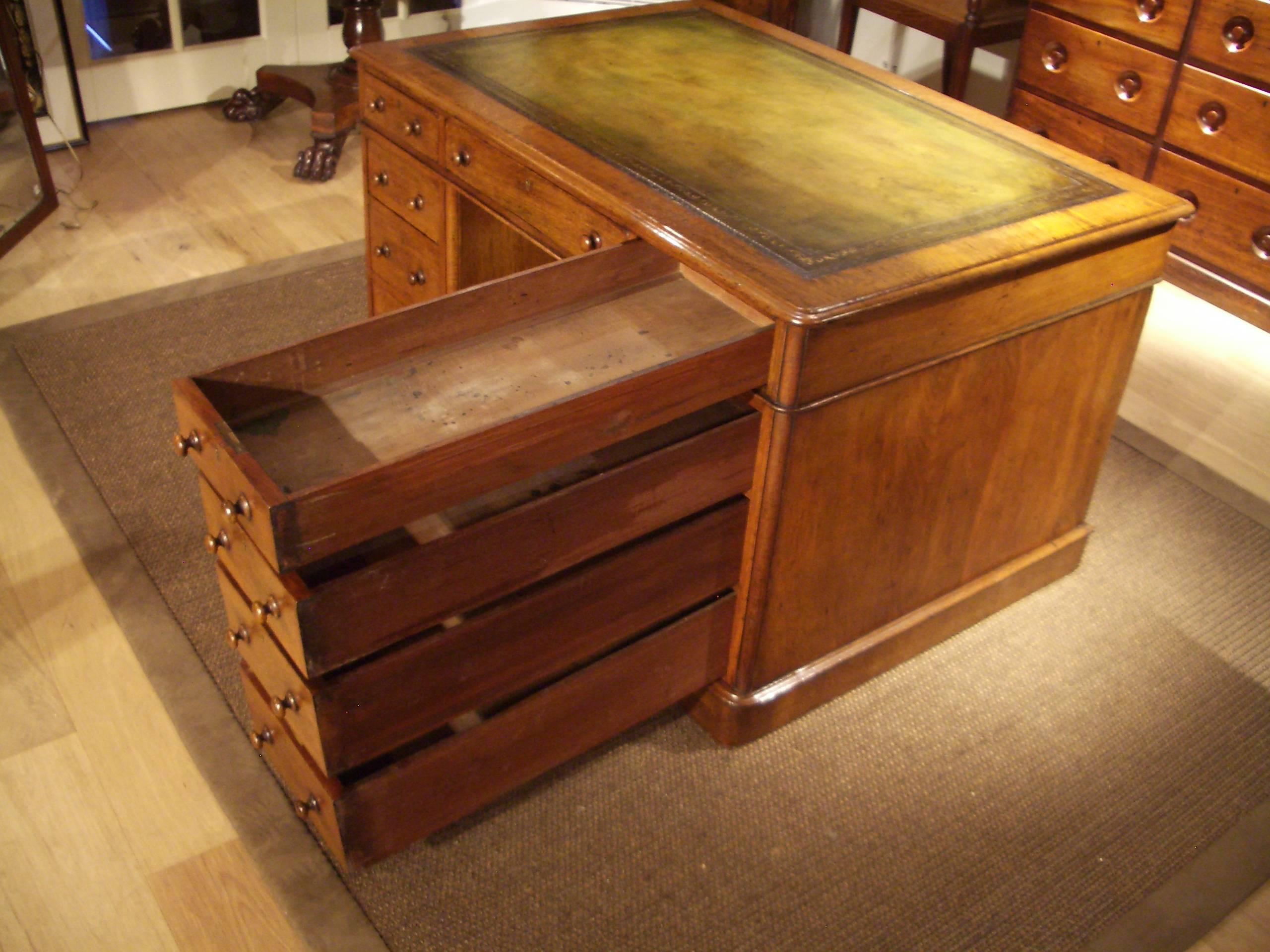 Leather 19th Century Early Victorian Oak Desk