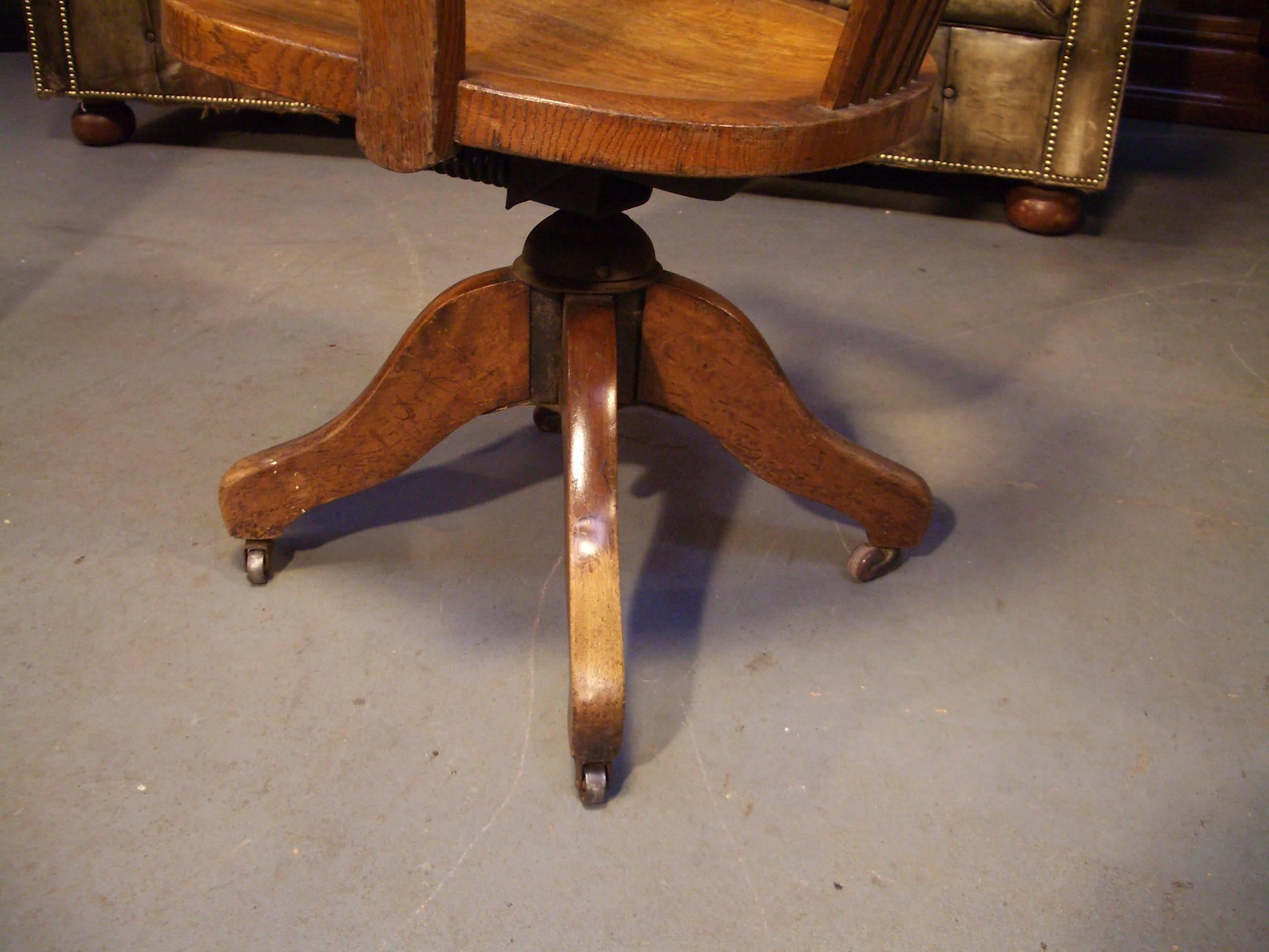 Early 20th Century Antique Oak Desk Chair