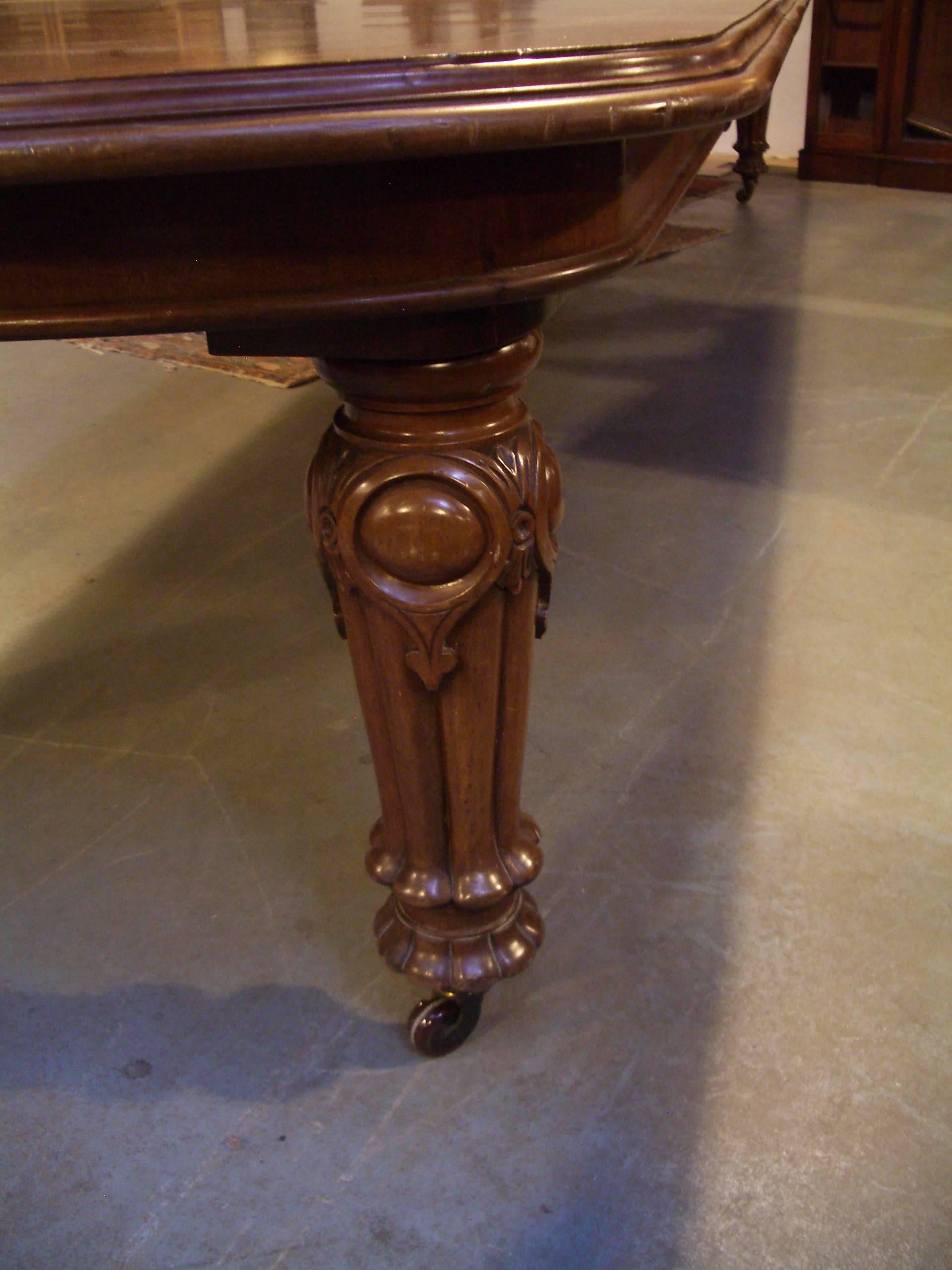 Great Britain (UK) Great Impressive Antique Victorian Dining Table