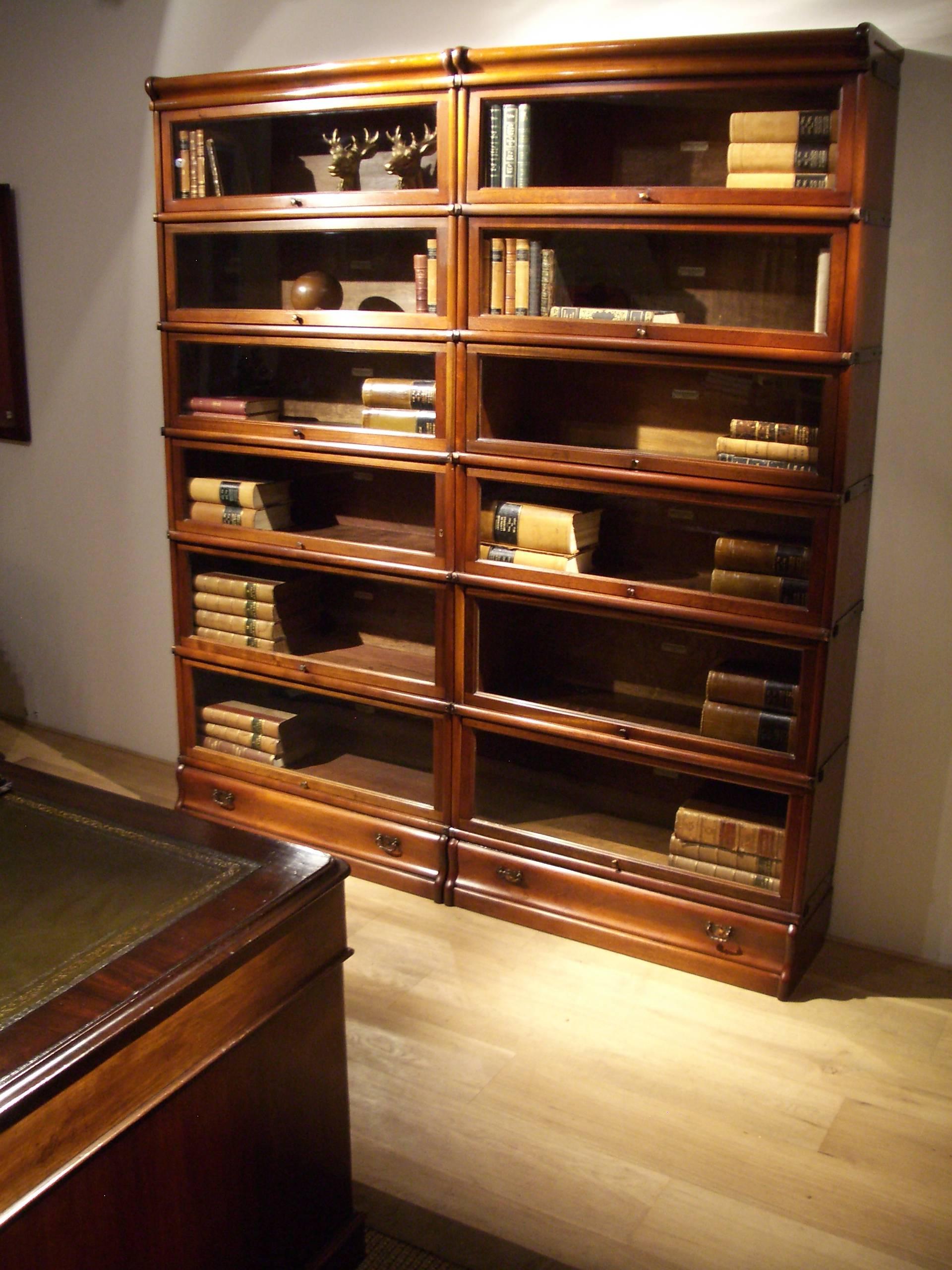 Great Britain (UK) Original Mahogany Globe Wernicke Bookcase in Perfect Condition