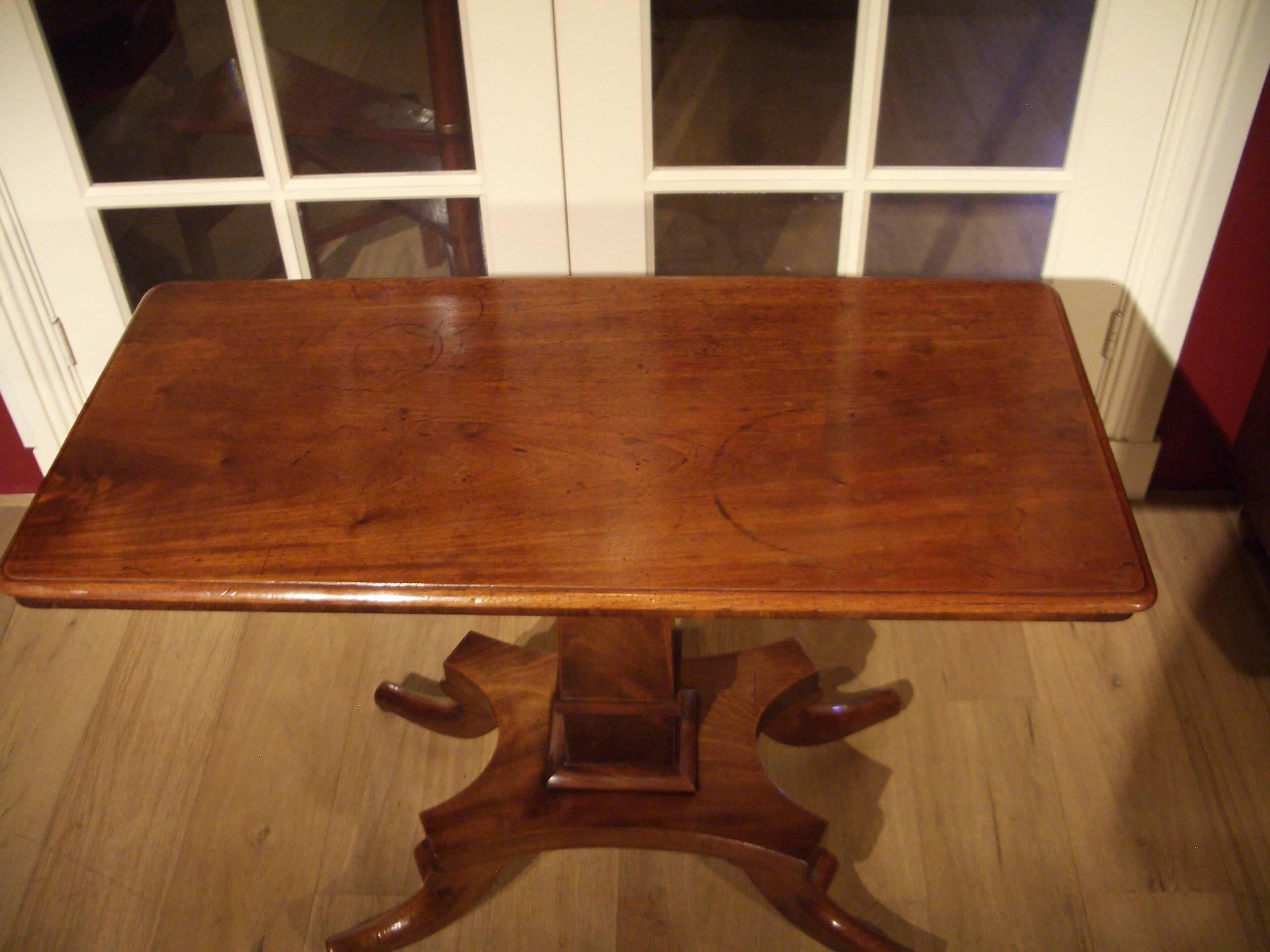 Great Britain (UK) 19th Century Adjustable Mahogany Regency Table
