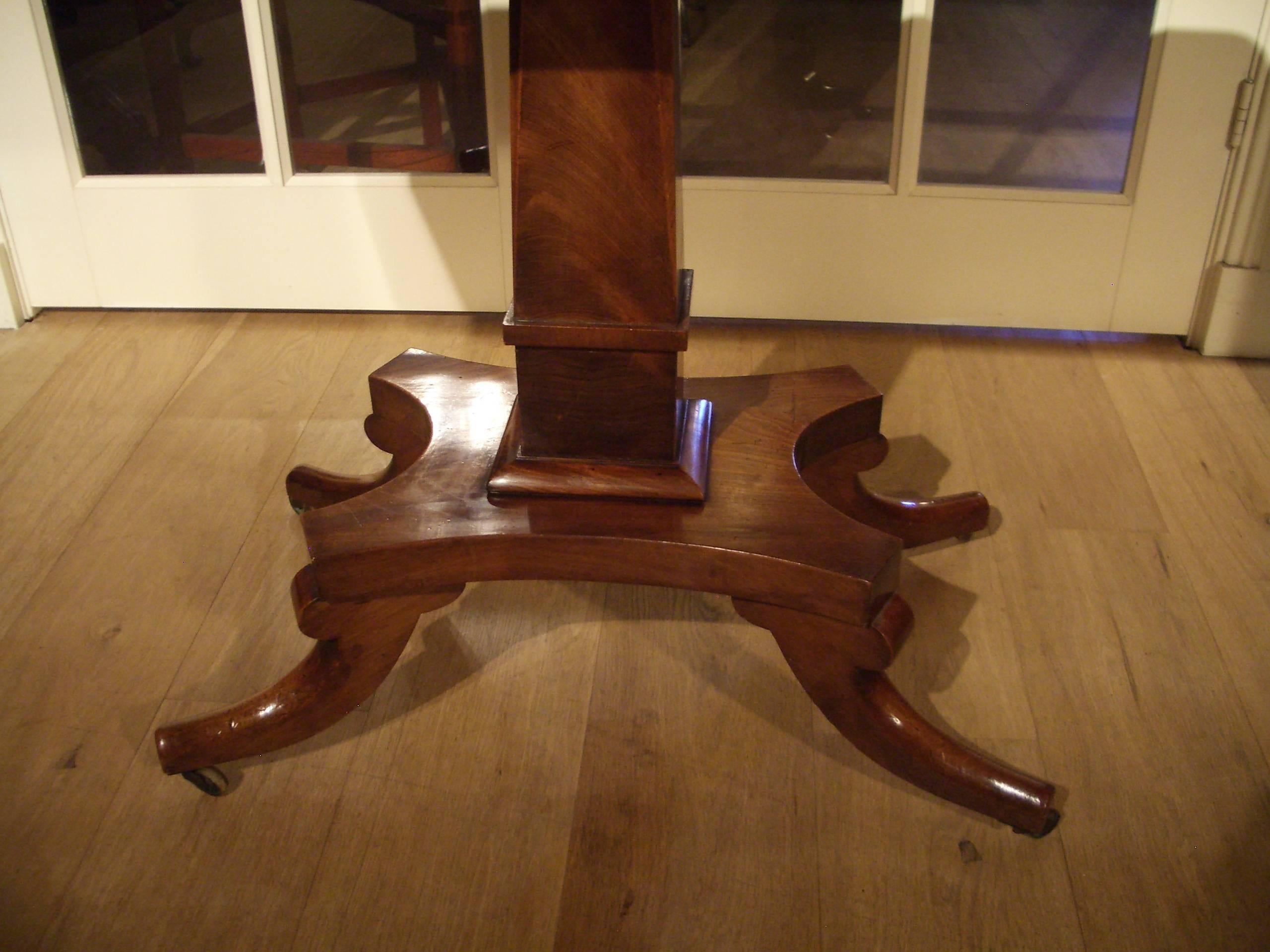 19th Century Adjustable Mahogany Regency Table In Excellent Condition In Eindhoven, NL
