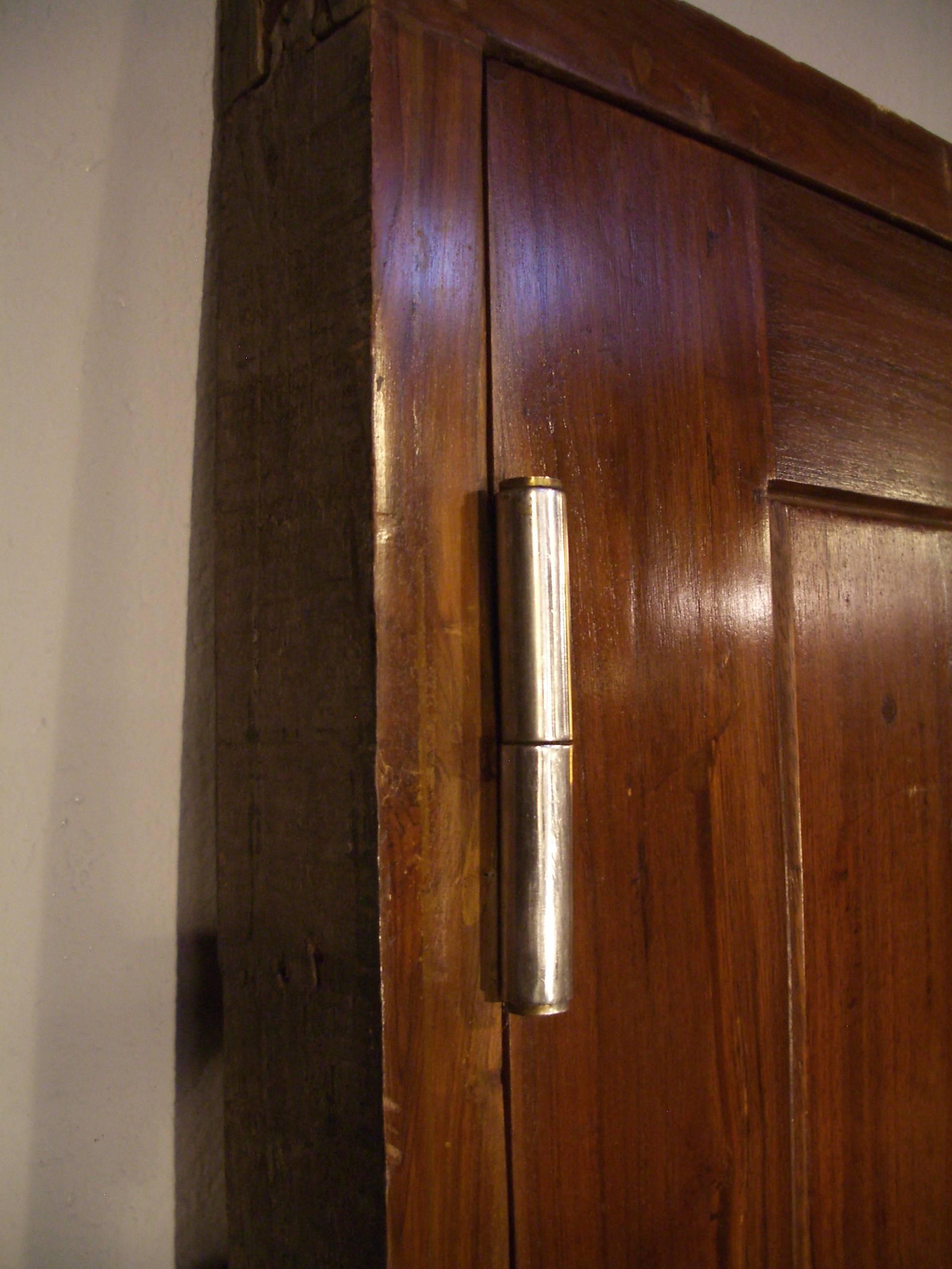 Beautiful Teak Cabin Door with Brass Porthole In Good Condition In Eindhoven, NL